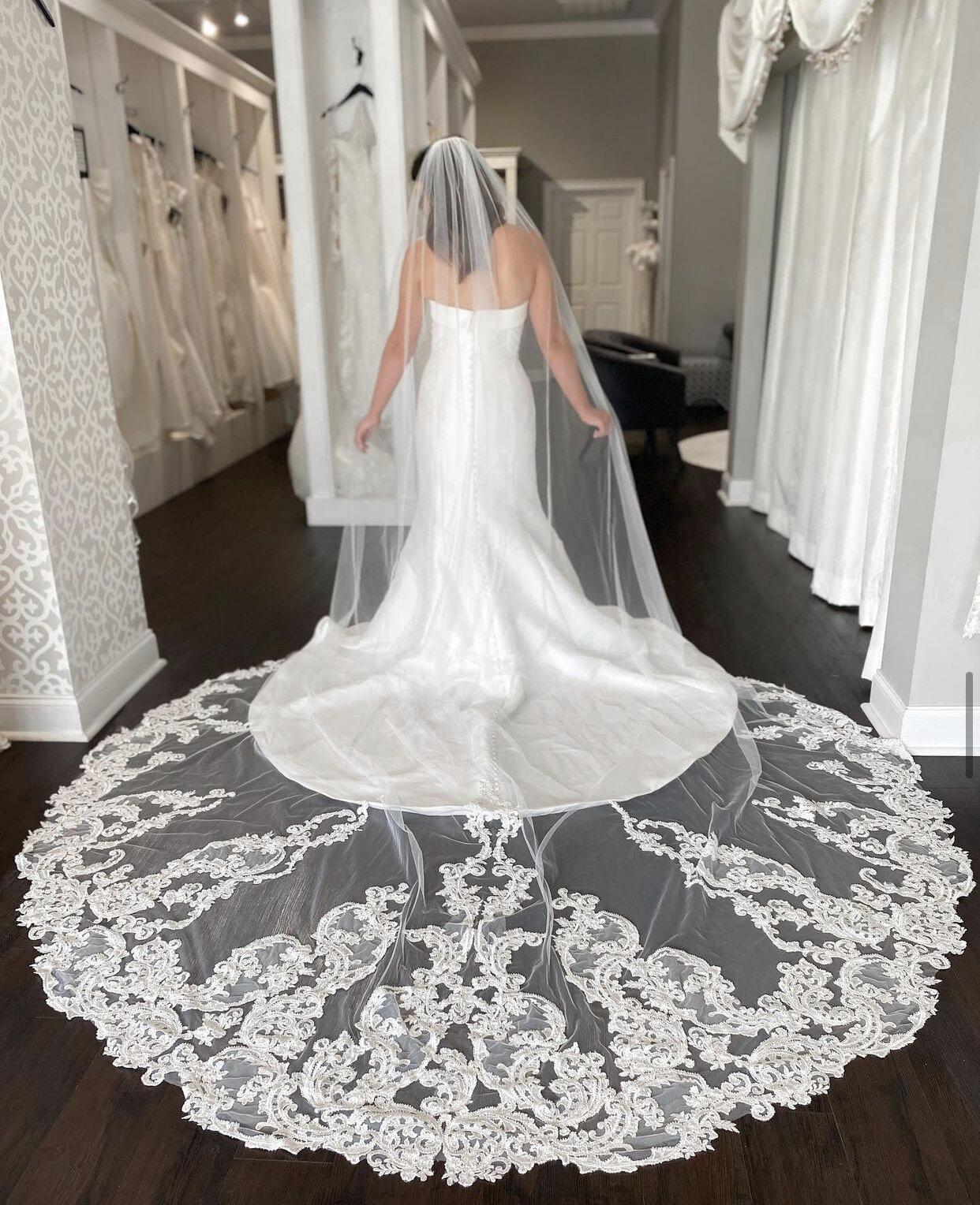 White Weddings | Bridal Gowns For Every Budget White Weddings | Bridal Gowns For Every Budget