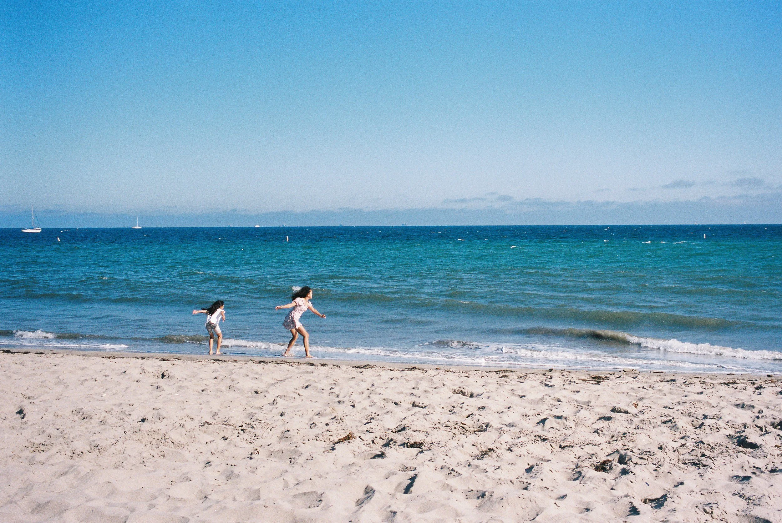07 M6 R2 Portra400 20250702 SantaBarbara 05.JPG
