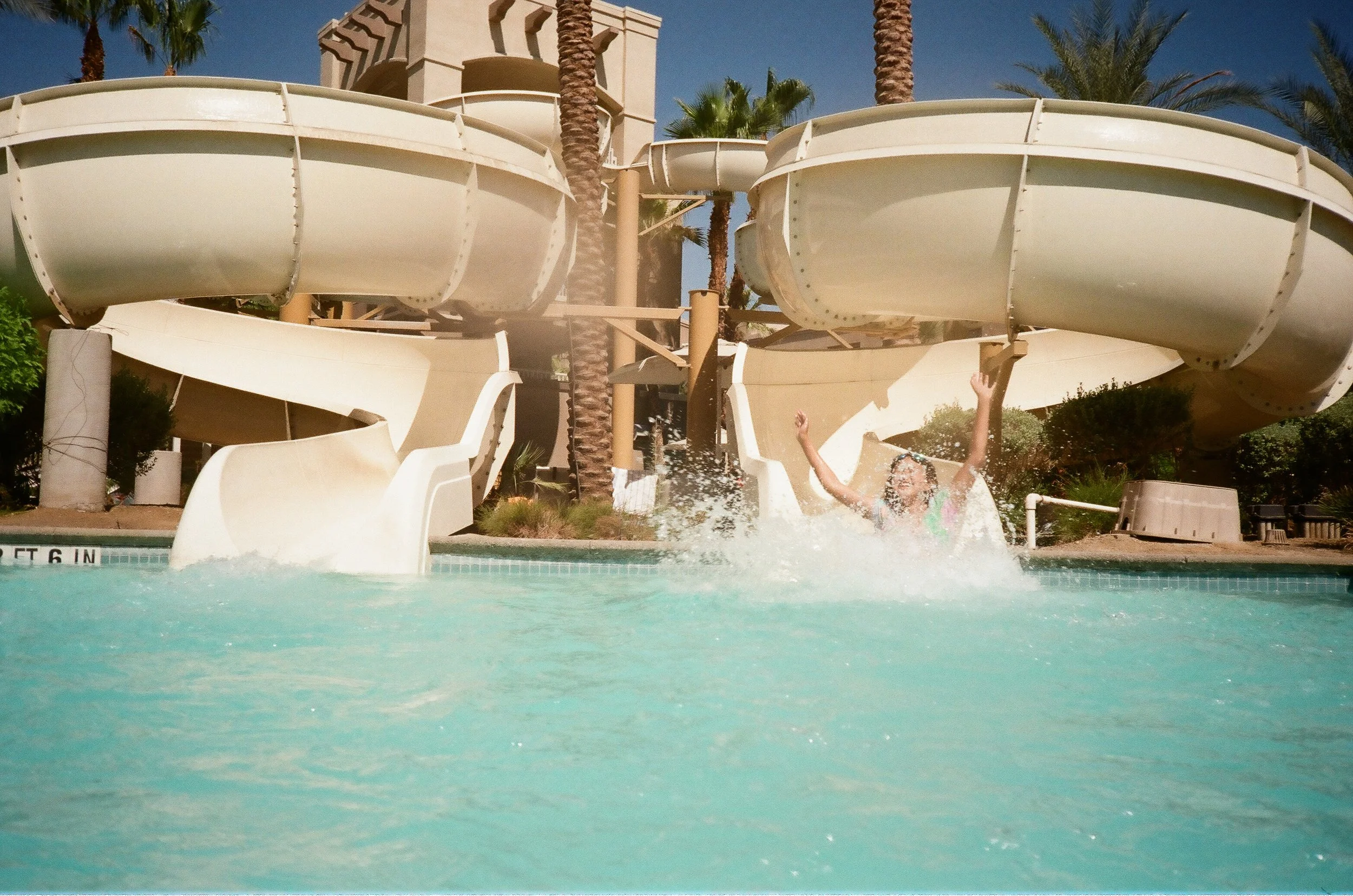07 Autoboy R1 Gold200 250720 PalmSprings 17.jpg