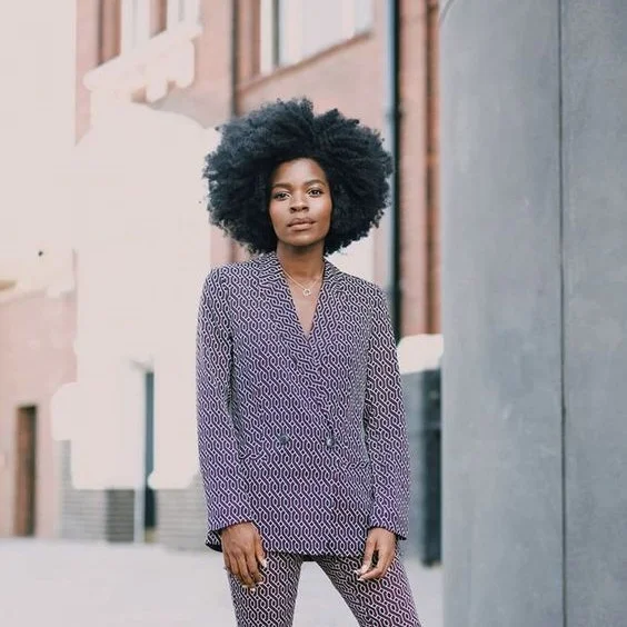 Who What Wear Despite commonly held beliefs, plenty of studies have proven that attractiveness doesn't always come down to physical beauty. While we've all experienced moments when someone inexplicably catches our eye from across the room, attractiveness goes beyond having a "perfect" body, a stylish outfit and other superficial attributes…