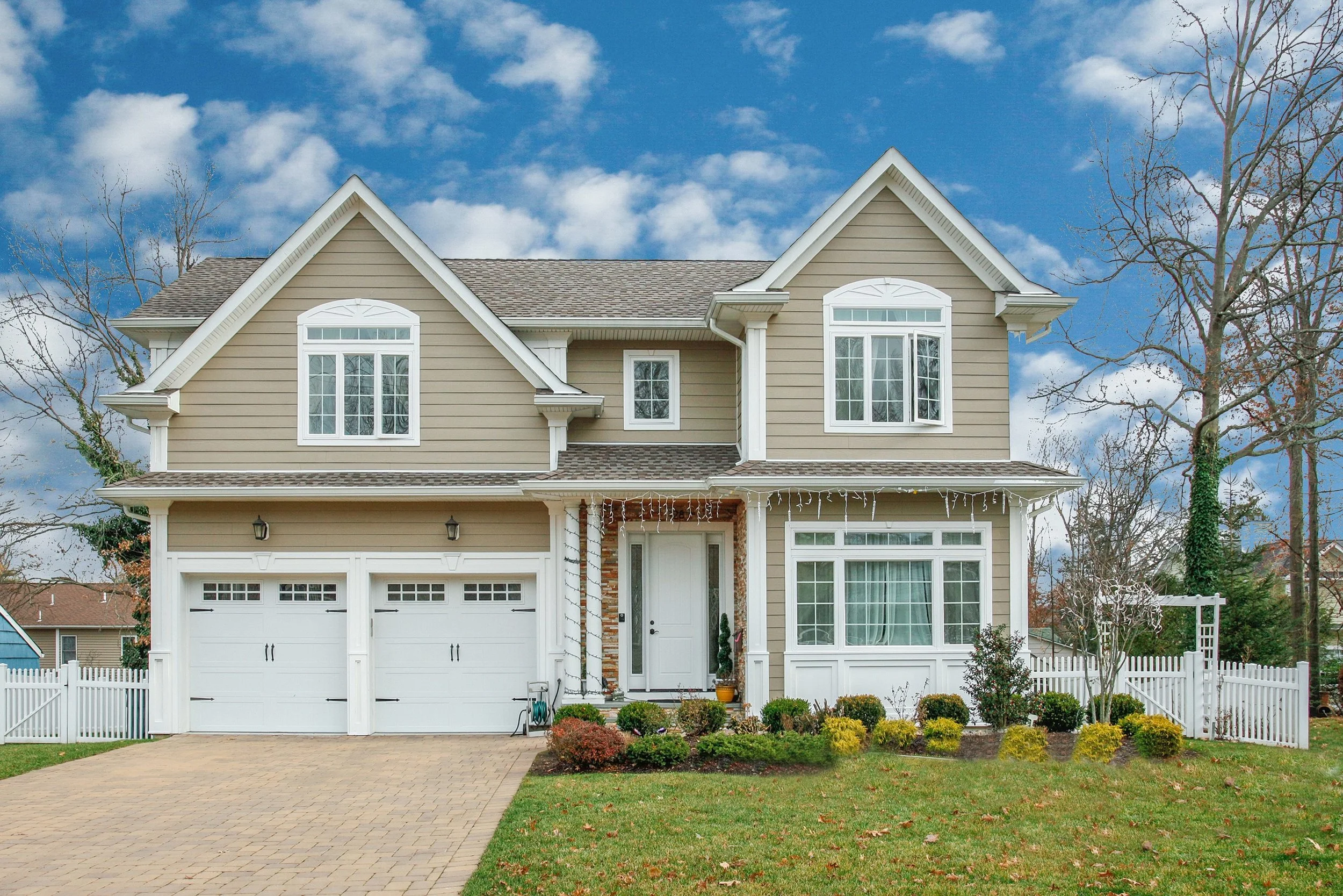 128 Heatherhill Rd Cresskill-print-050-13-Front of Home-3846x2564-300dpi.jpg
