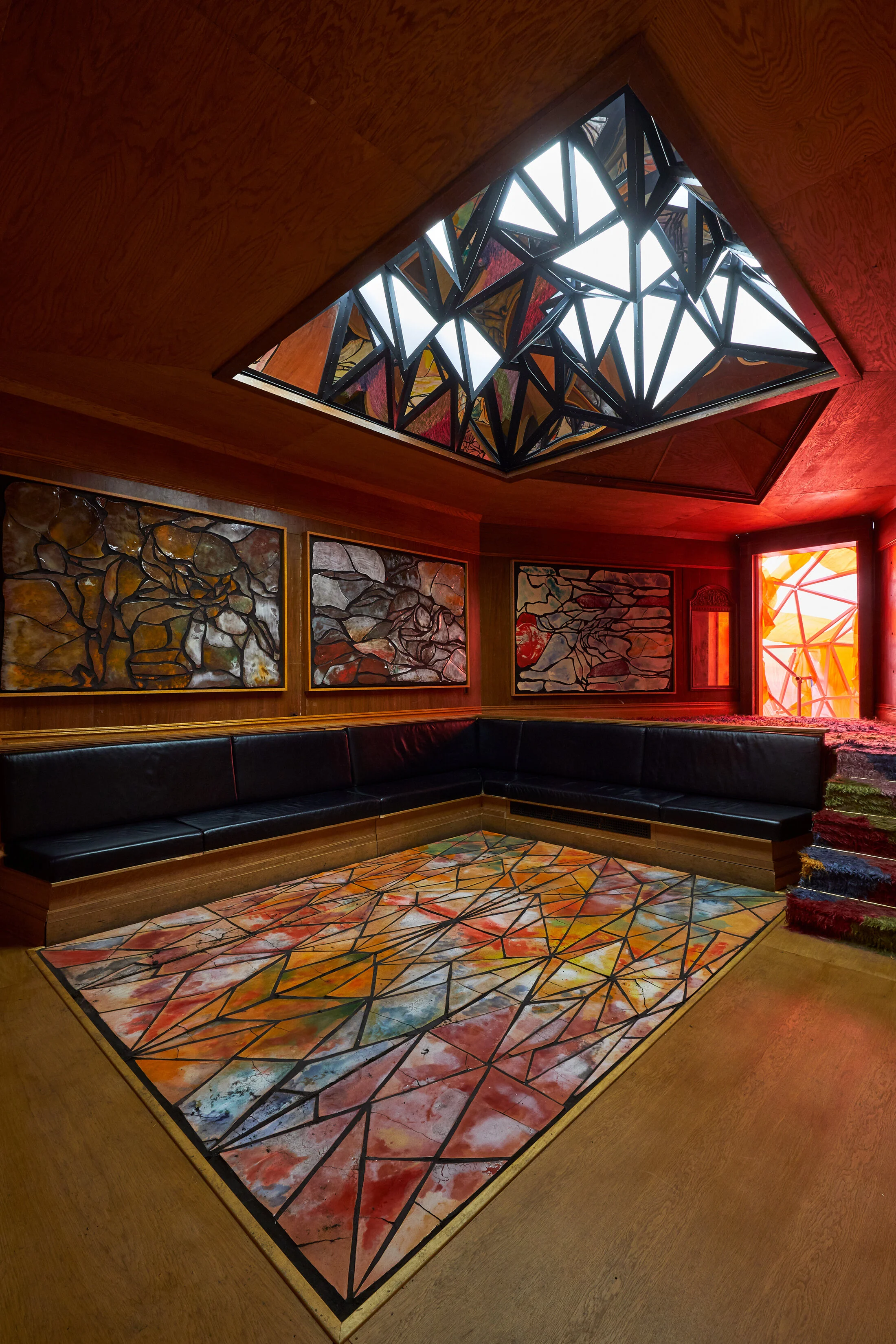 Freeman and Lowe. Colony Sound (R.10_Agonists Lounge). Marlborough, London_Installation View 20Luke Walker.jpg