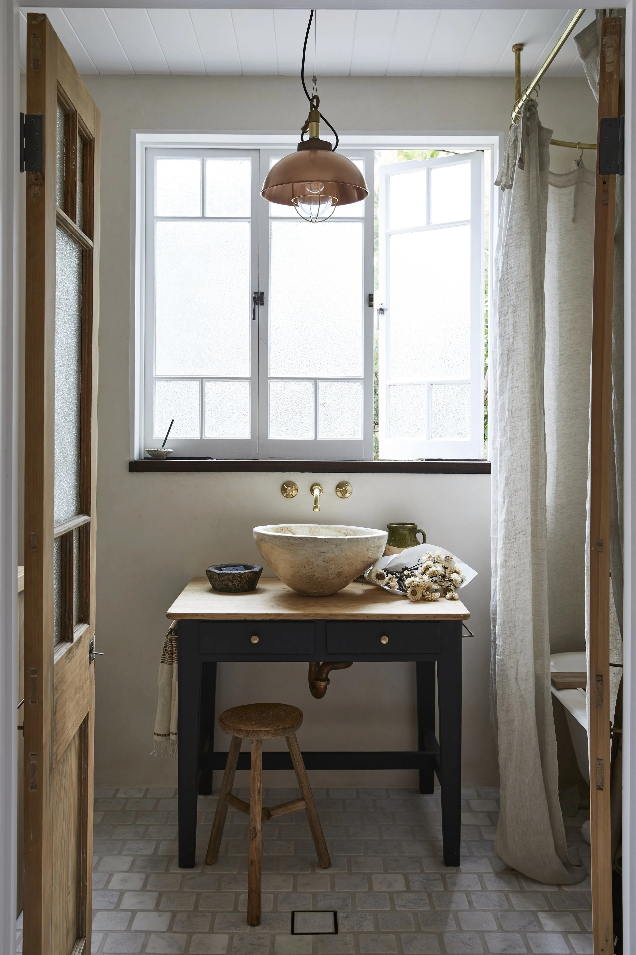 Natalie Walton7208 2 - still studio - low res.jpeg