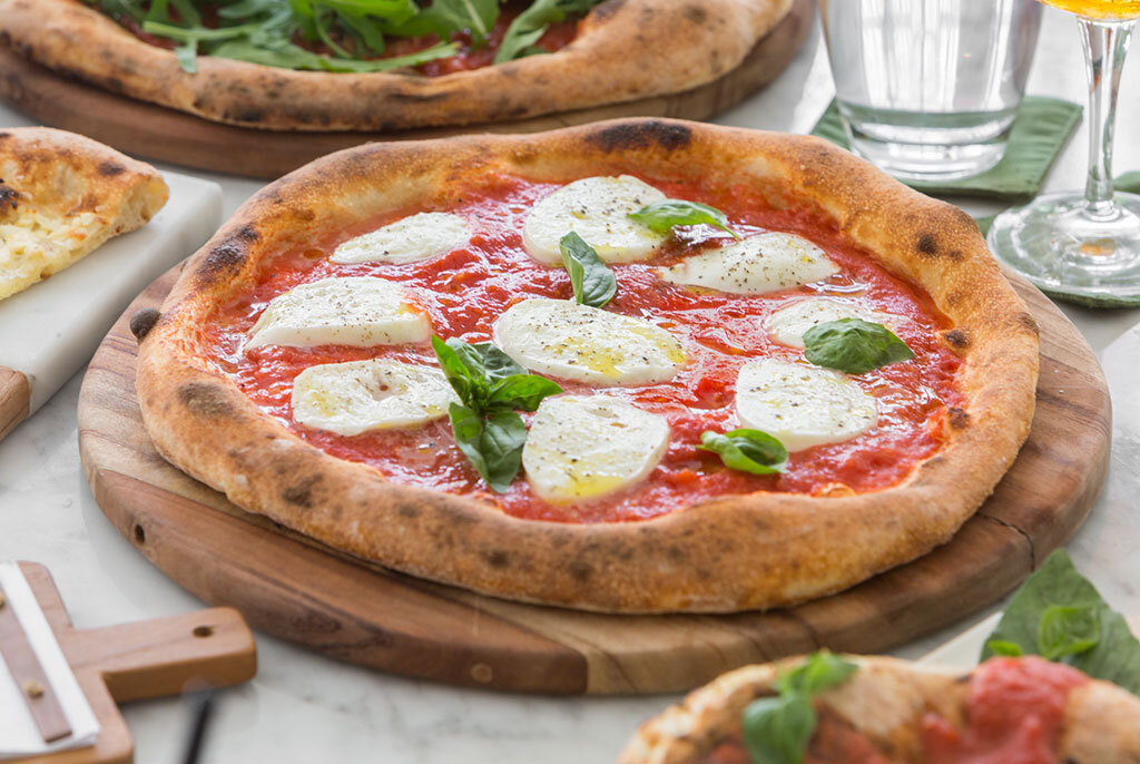 Pizza_Margherita_di_Bufala.jpg