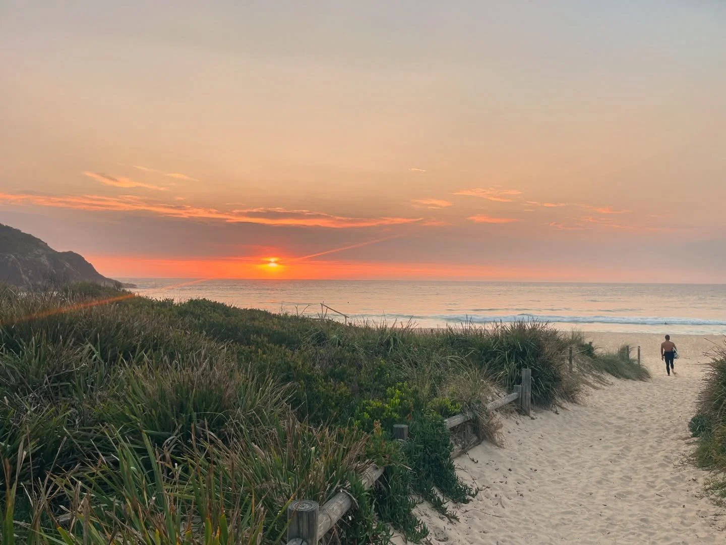 I caught the sunrise today 🥰 very very very veeeeeery rare occasion 🫢 #worthit 

#sunrise