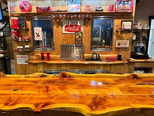 Joyful Cafe, located at the Running Y Ranch Resort.  Things to do and restaurants to visit.  New home buyers with Running Y Real Estate Specialist, Carol Valenzuela.  Visit Klamath Falls, Oregon.