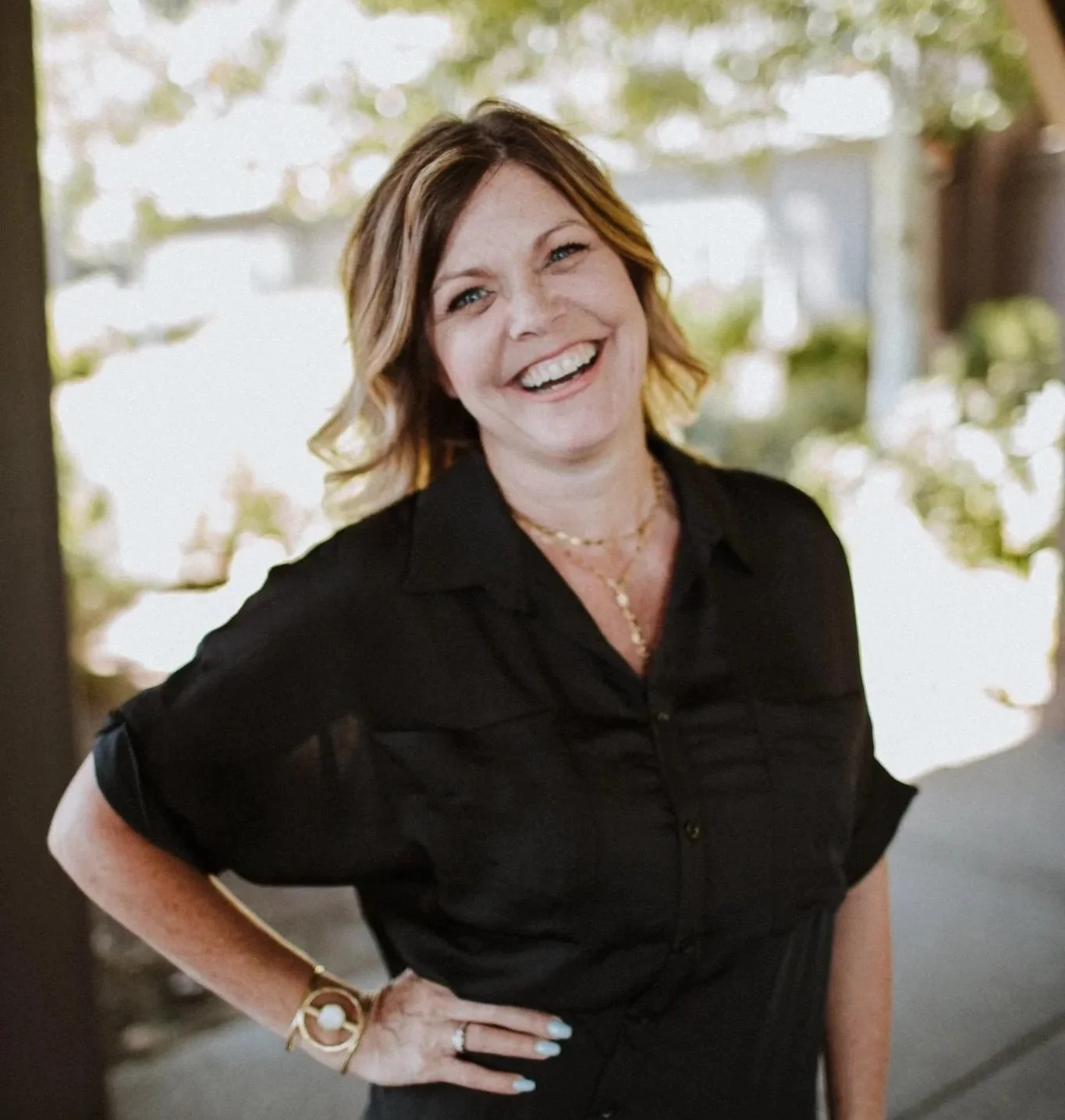 Running Y Realtor, Carol Valenzuela helping new homeowners of Southern Oregon, Klamath Falls find their new homes, condos or property lots.