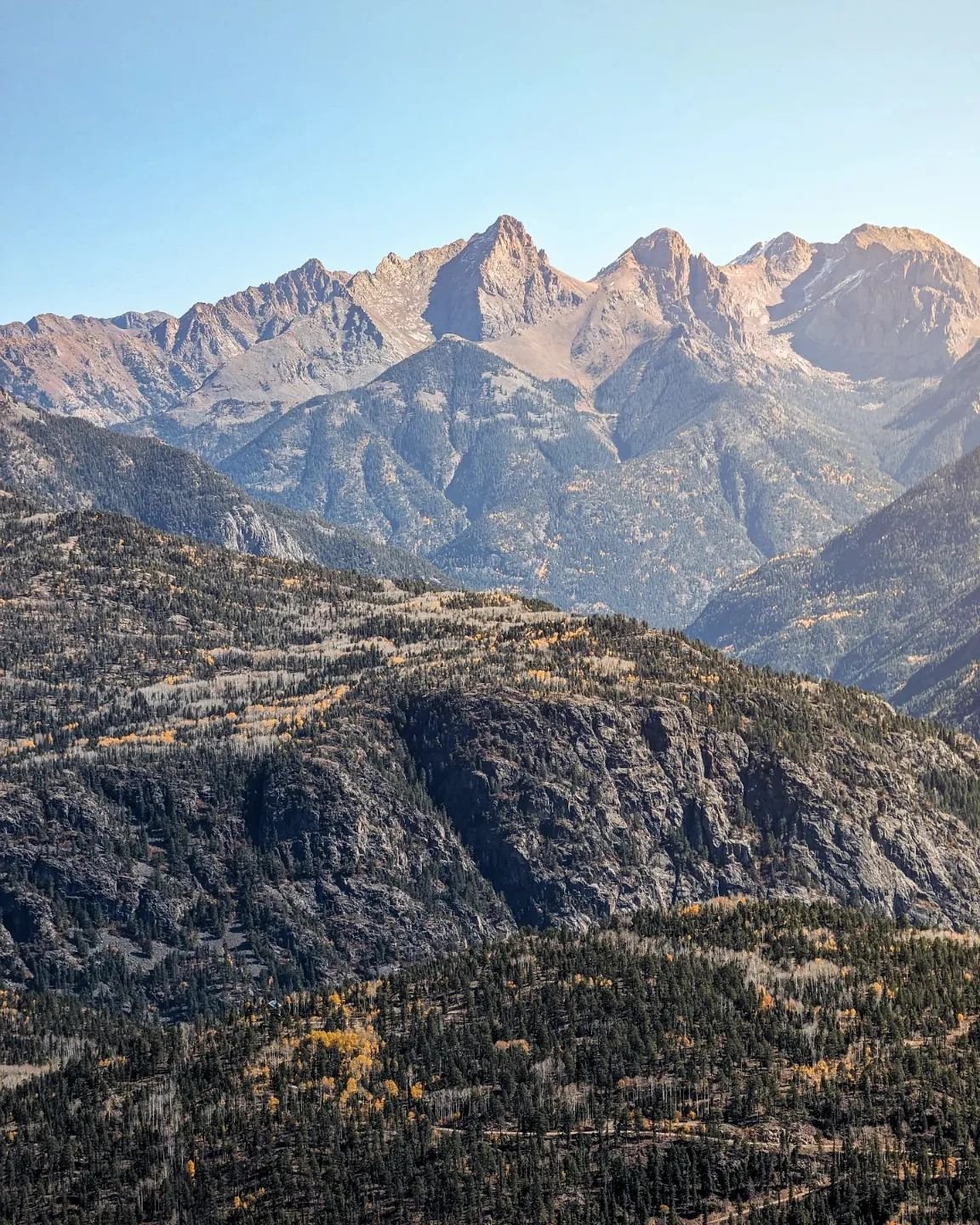 This was taken above Durango on a fun little biking/hiking trail. Looking south into the San Juans.
.
.
.
@googlepixel #pixel
#colorado #landscape #coloradolife #landscape_lovers #coloradogram #landscapephotography #coloradotography #landscapes #colo