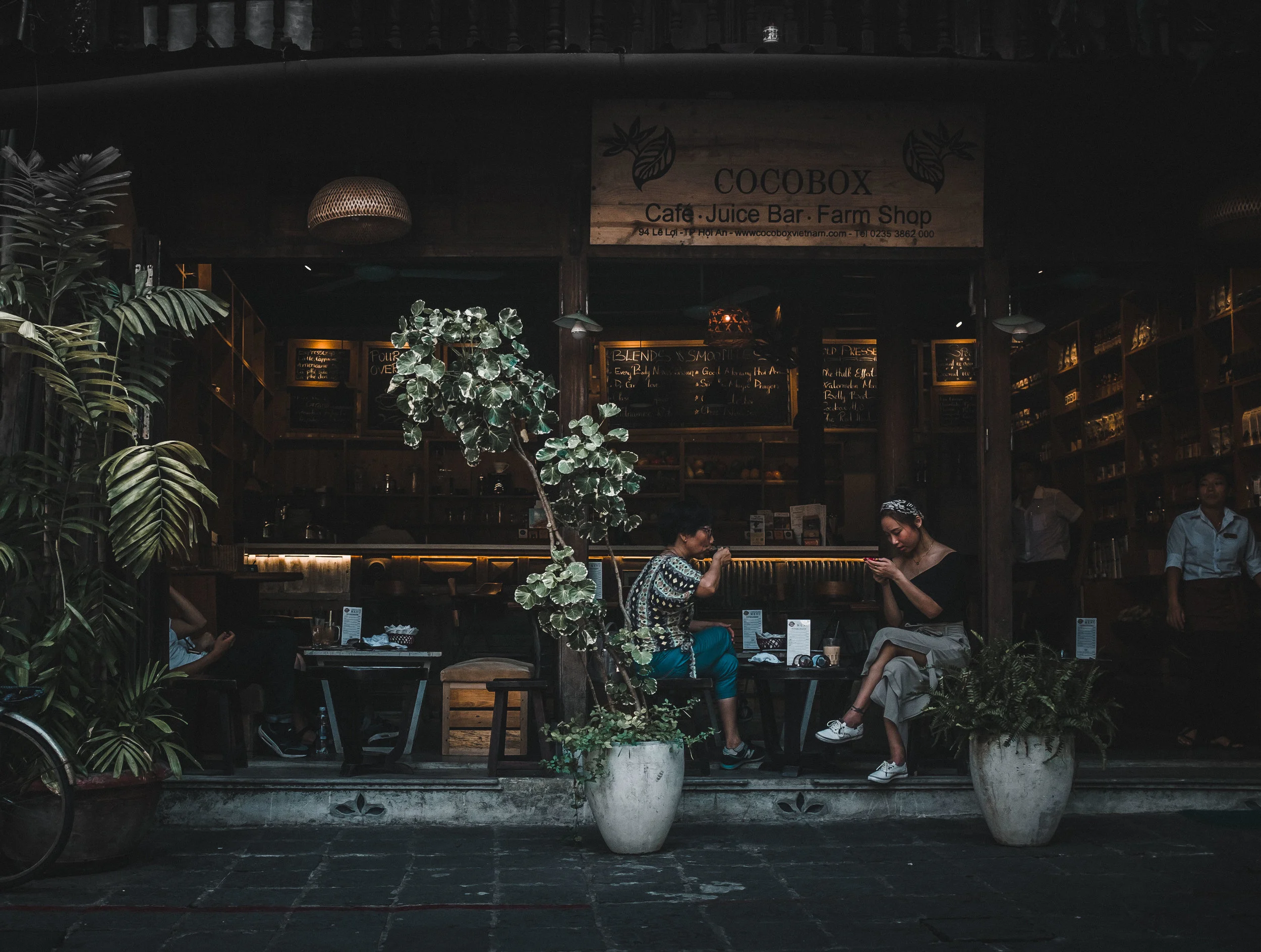 lensandpaperback_hoian-17.jpg