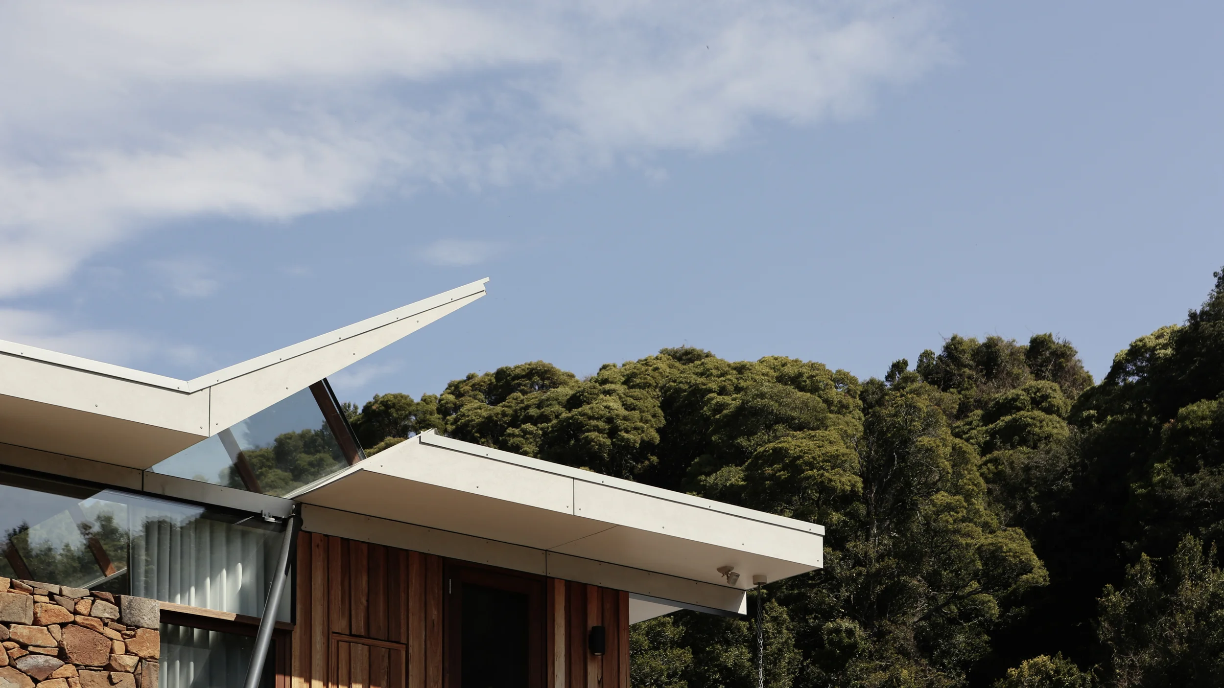 Takt Robertson Yarrawa roof skylight.jpg