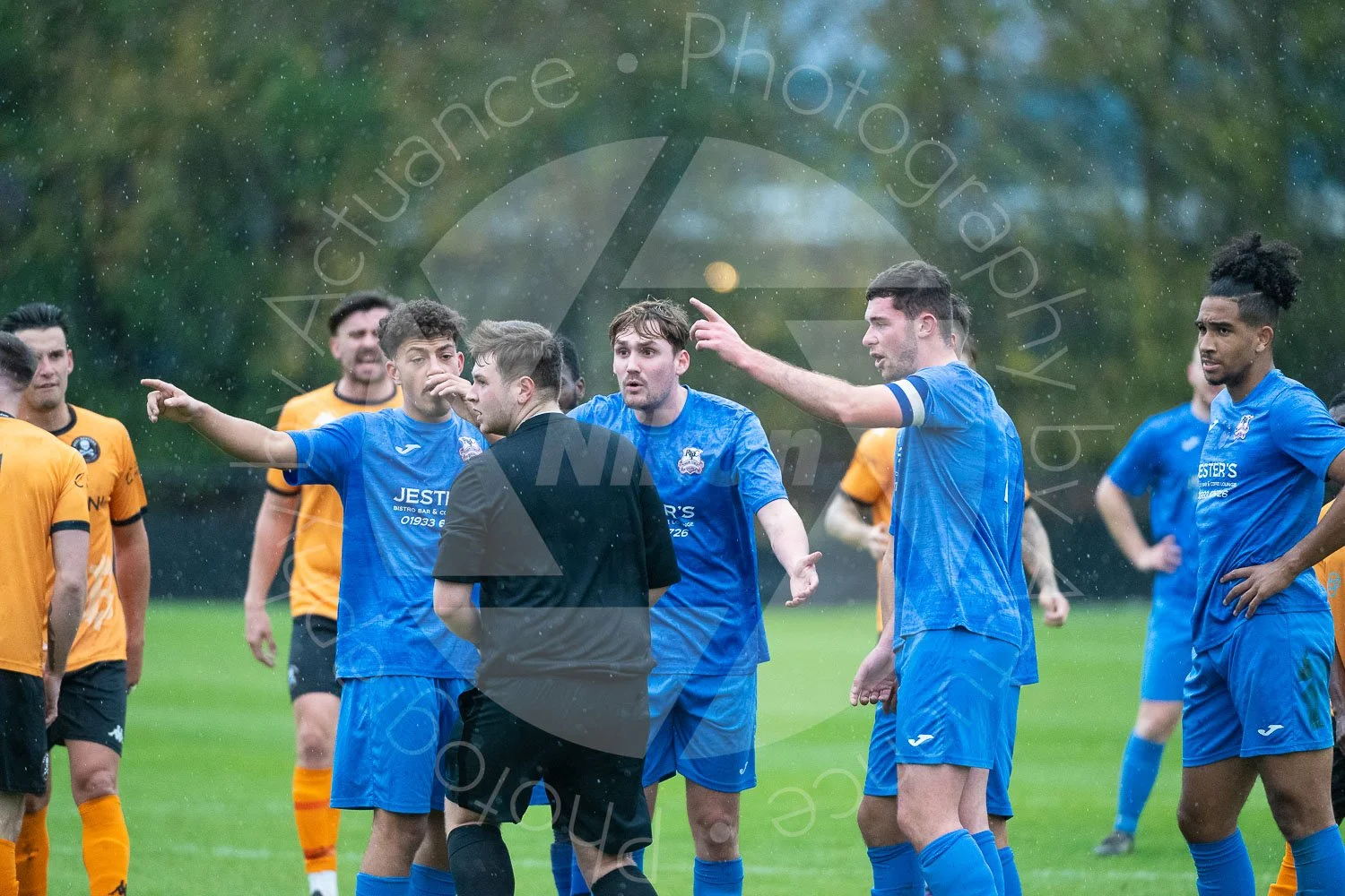20221105 Real Bedford vs Raunds Town #1649
