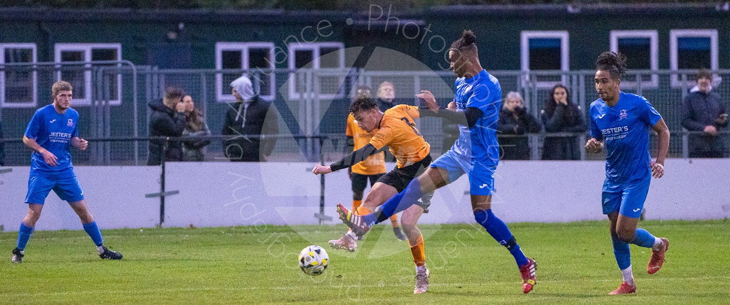 20221105 Real Bedford vs Raunds Town #1799