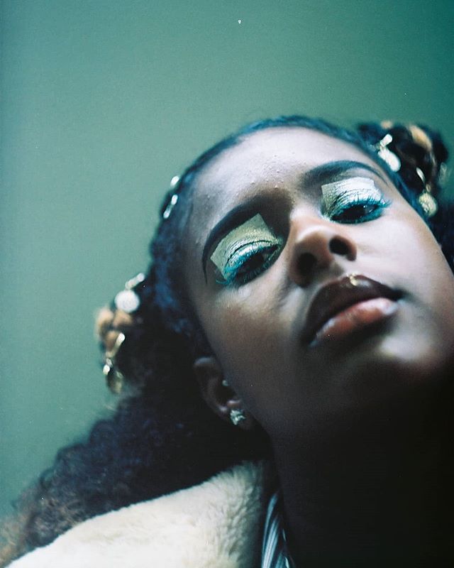 Shooting with a broken light meter is such a thrill. Highly recommend.
--
modelling/hair/makeup @amicia_fidalga
CD/photography/styling @whatkarinasaw