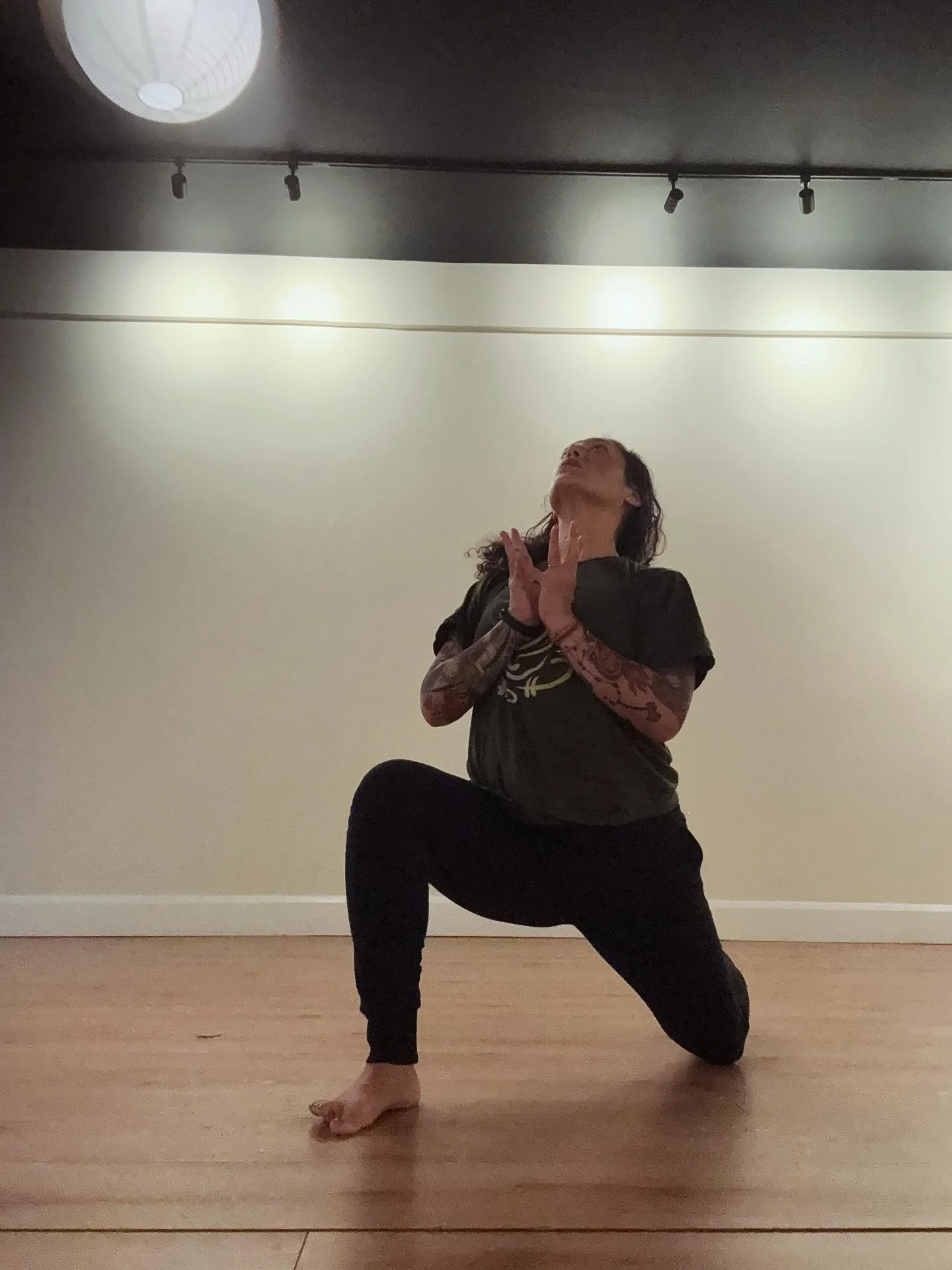 5th chakra is about communication- what we say and what we hear BUT it&rsquo;s also about expansion and boundaries. ⁣
⁣
As we open ourselves to new ideas, people, thoughts, etc- our world, our consciousness expands, but it becomes more imperative to 