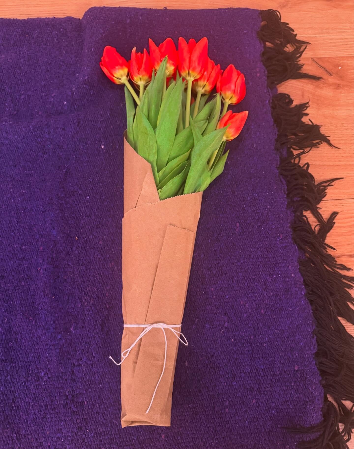 &ldquo;𝘐 𝘥𝘰 𝘯𝘰𝘵 𝘢𝘵 𝘢𝘭𝘭 𝘶𝘯𝘥𝘦𝘳𝘴𝘵𝘢𝘯𝘥 𝘵𝘩𝘦 𝘮𝘺𝘴𝘵𝘦𝘳𝘺 𝘰𝘧 𝘨𝘳𝘢𝘤𝘦 &mdash; 𝘰𝘯𝘭𝘺 𝘵𝘩𝘢𝘵 𝘪𝘵 𝘮𝘦𝘦𝘵𝘴 𝘶𝘴 𝘸𝘩𝘦𝘳𝘦 𝘸𝘦 𝘢𝘳𝘦 𝘣𝘶𝘵 𝘥𝘰𝘦𝘴 𝘯𝘰𝘵 𝘭𝘦𝘢𝘷𝘦 𝘶𝘴 𝘸𝘩𝘦𝘳𝘦 𝘪𝘵 𝘧𝘰𝘶𝘯𝘥 𝘶𝘴&rdquo;.⁣
- Anne 