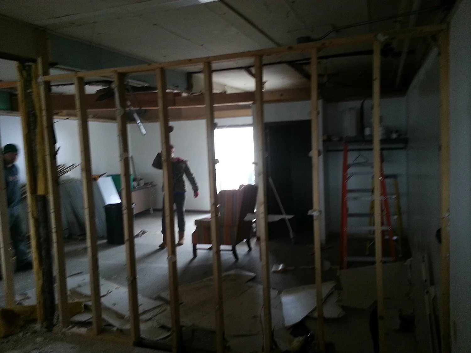04-Hueys-Hideaway-Demo..jpg