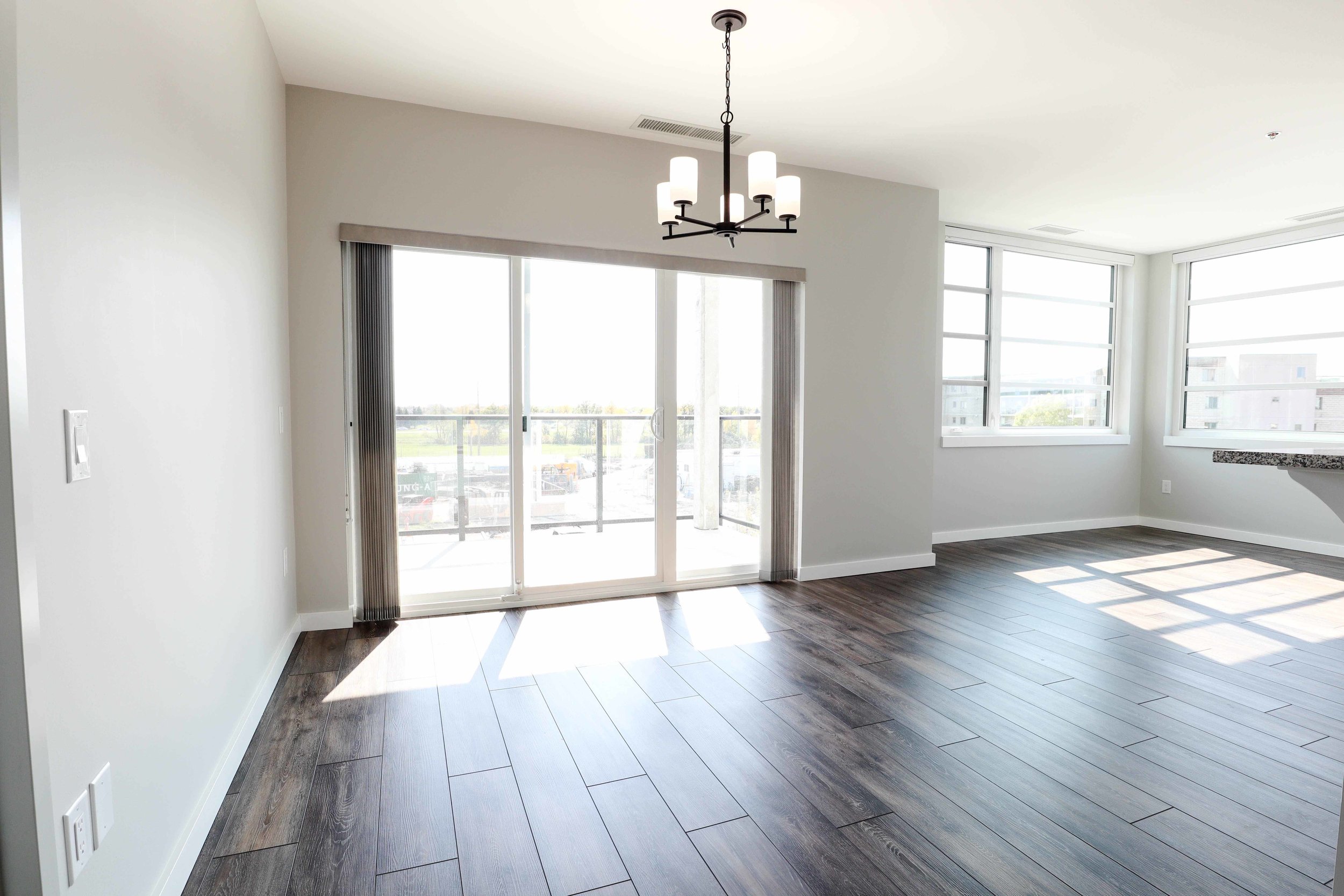 8-dining room.jpg