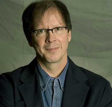 Ric_Burns_Headshot_High_Res-387x580.jpg