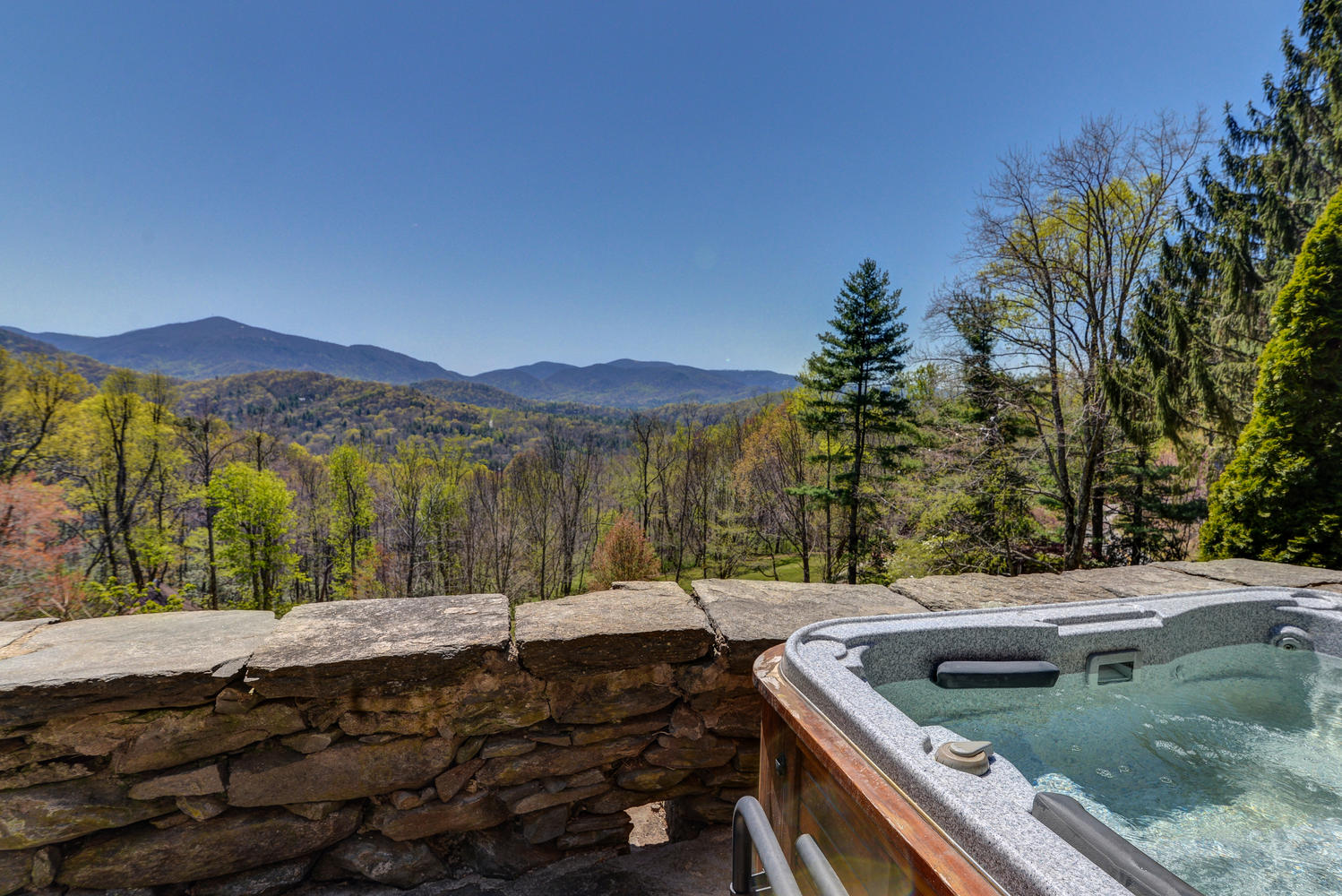 92 Flat Top Mountain Rd-large-043-23-92 Flat Top43-1498x1000-72dpi.jpg
