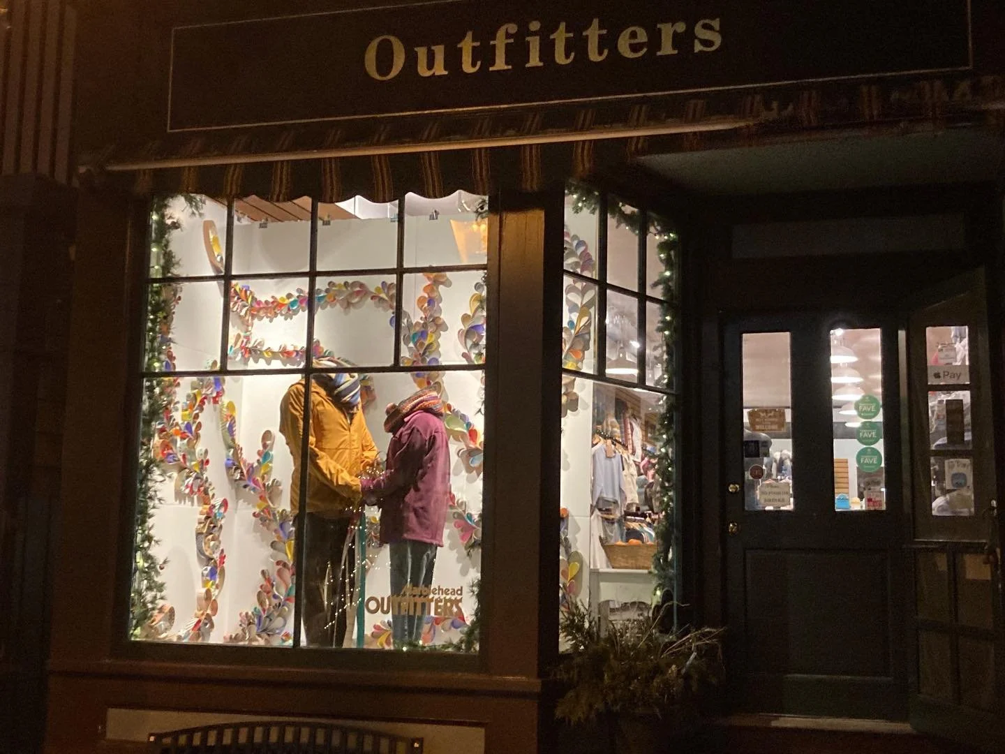 Another holiday season, another holiday window display at Marblehead Outfitters 🎁❄️ We&rsquo;re so grateful for the installation by the talented Westy Adams, and we hope you love it as much as we do!

@schottnyc @marmot @pistildesigns @carvedesigns 