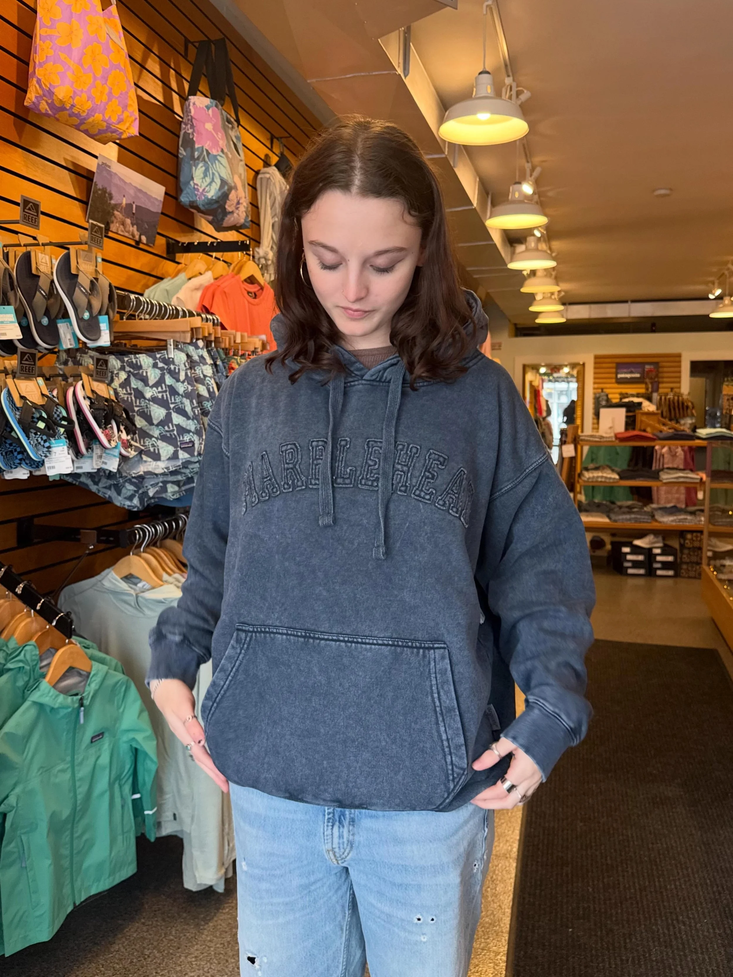 In need of some sweatshirts for this weekend? We just got 3 new sweatshirts perfect for any activity 

#shoplocal #shopsmall #marblehead