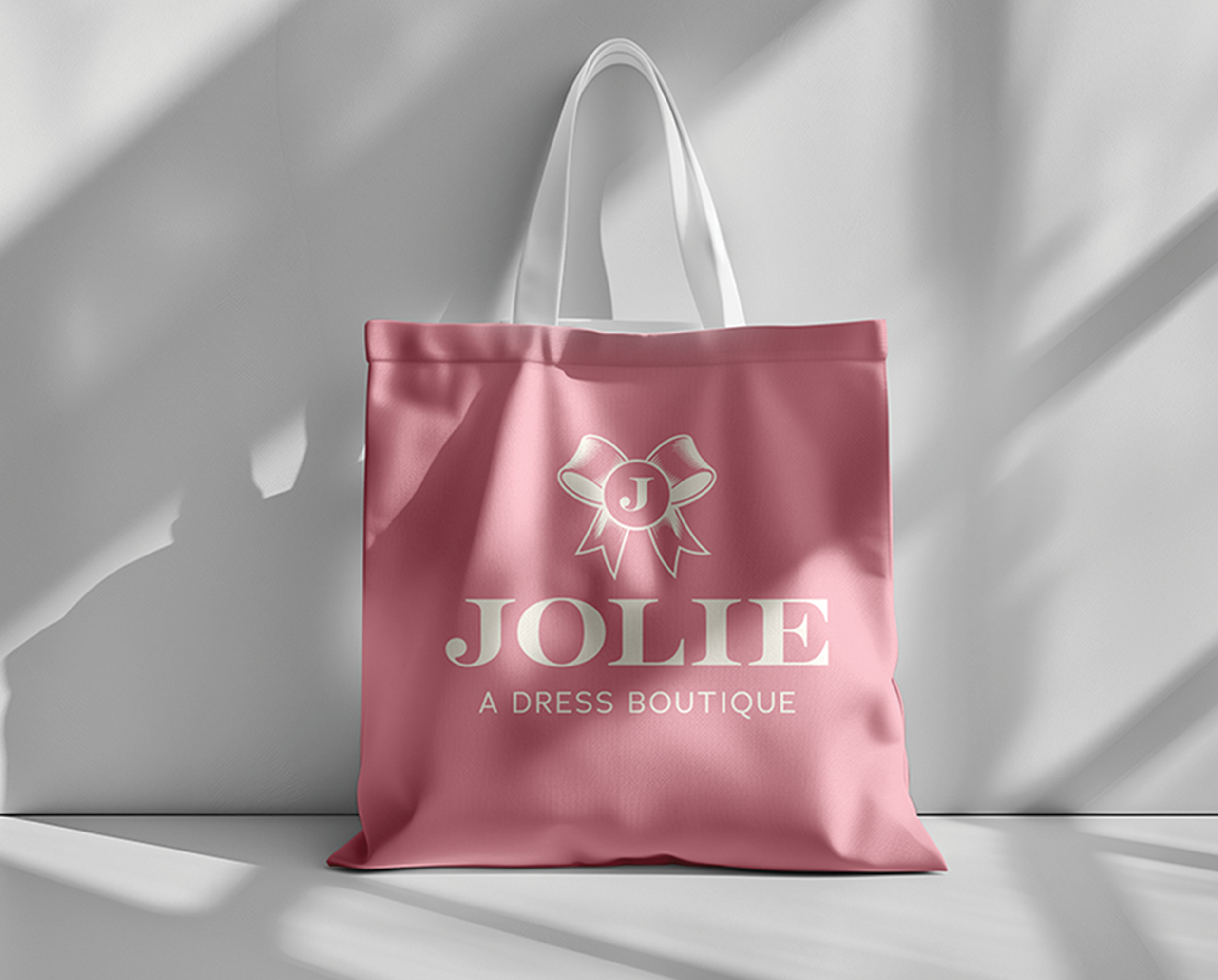Jolie Tote.png