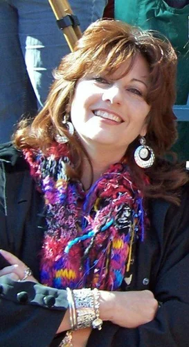 TINA LOUISE (T'Louise)