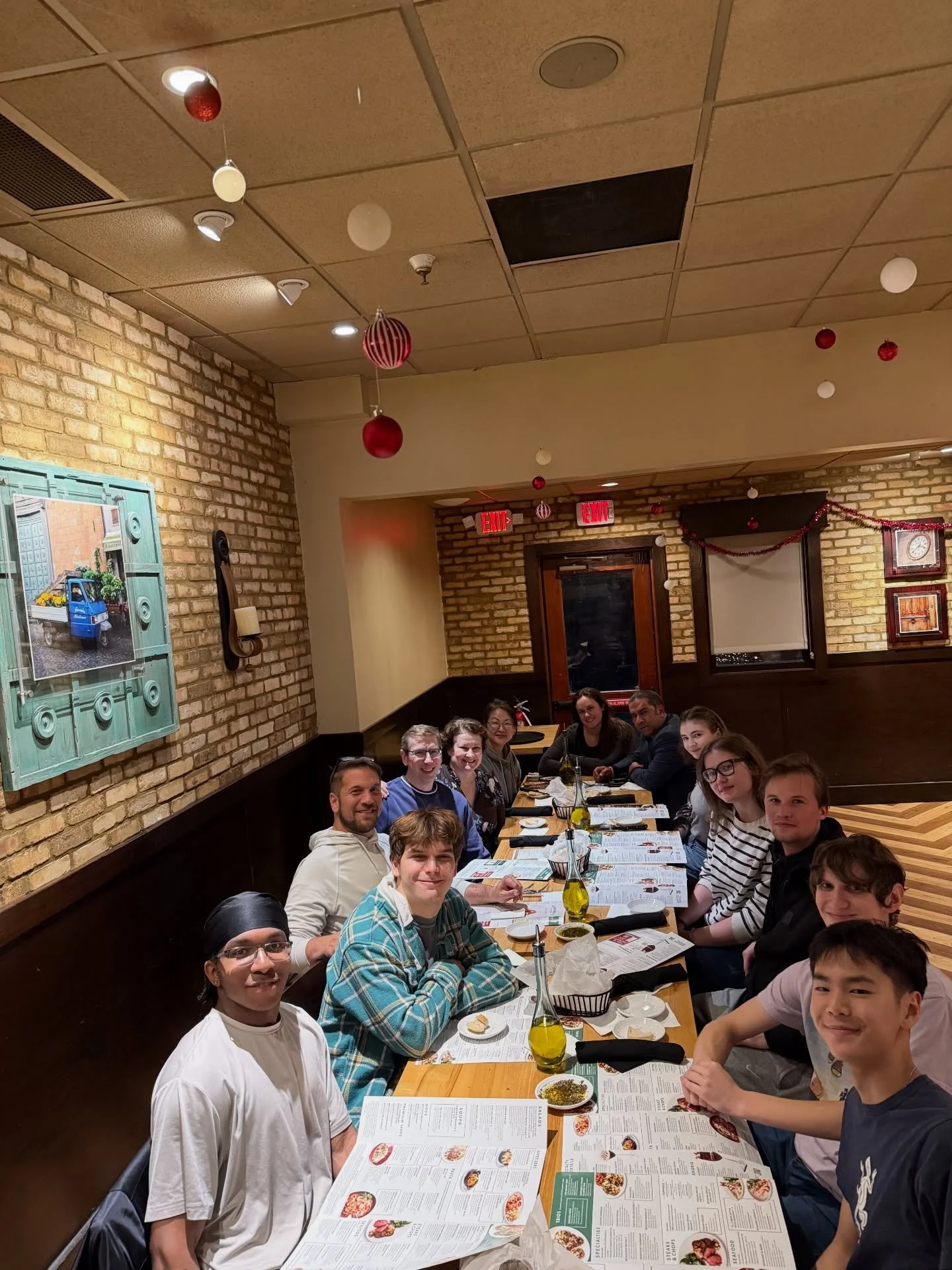 Individual bouts, but always one team. We fought, we learned, we listened. Now, we eat! Myrtle Beach is treating us right. This is what club life is all about.
#FencingTeam #StrongerTogether #FencingFamily #TeamSupport
#ClubLife #FencingFamily #Squad
