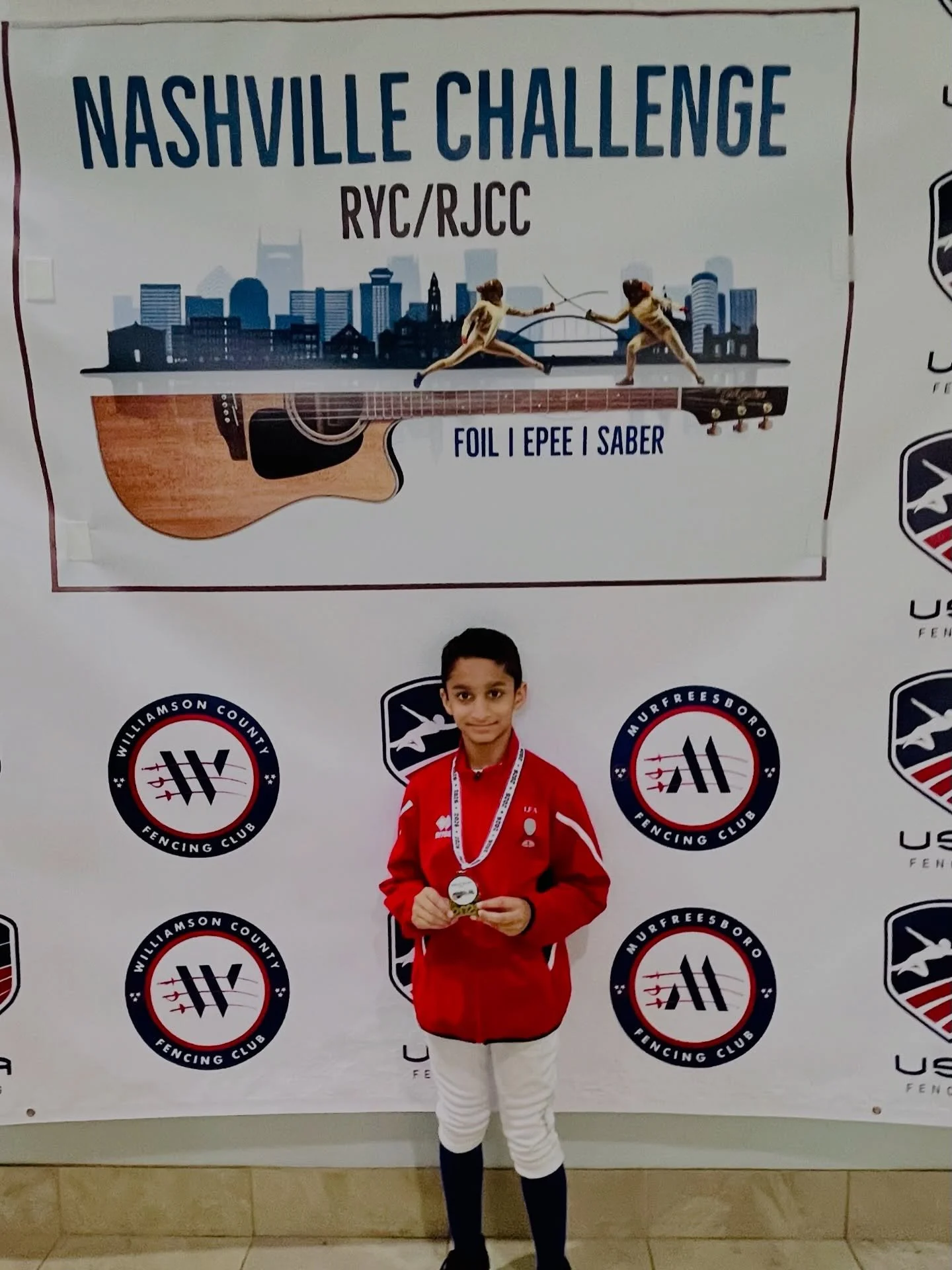 🥇 Huge congratulations to Jai for taking home the Gold in Y10 at The Nashville Challenge! All that hard work and training paid off on the strip today. Let&rsquo;s go! ⚔️🔥. #Fencing #FencingLife #Esgrima #Escrime
#foilfencing