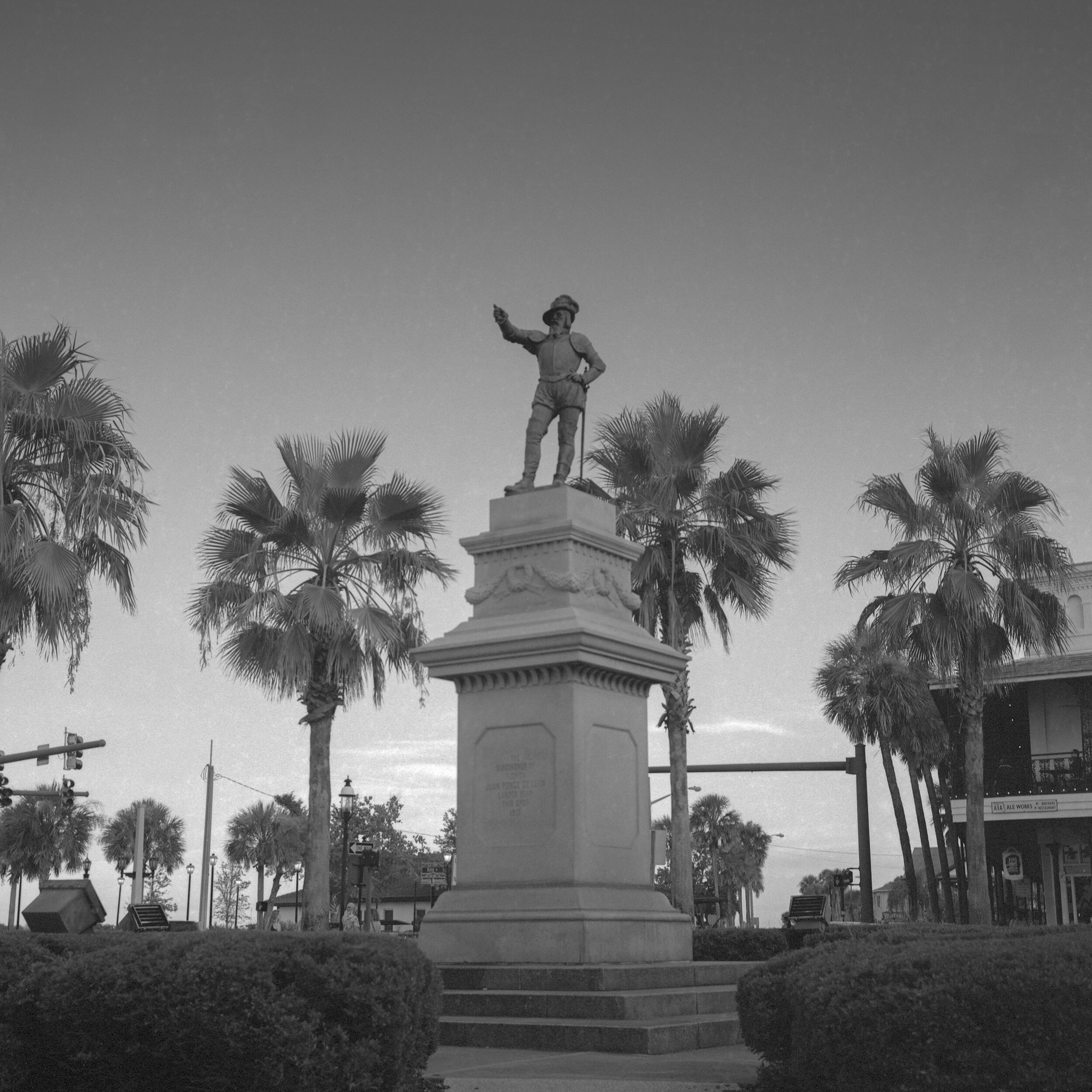 Monument to Ponce de Leon, Discoverer of Florida