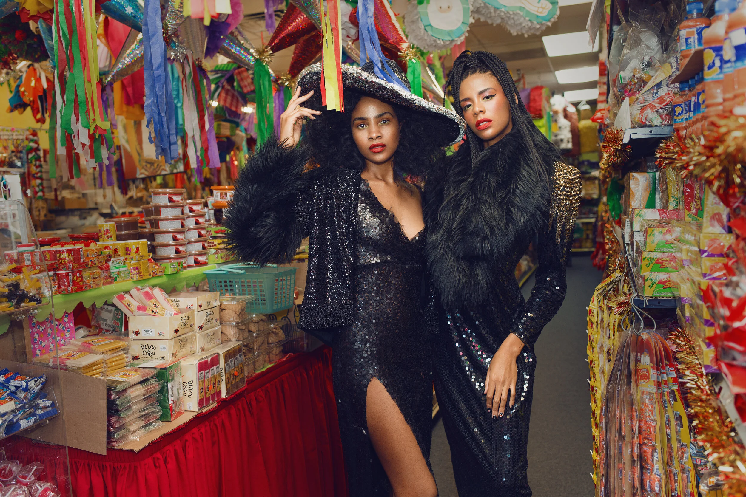 Hot Aunties