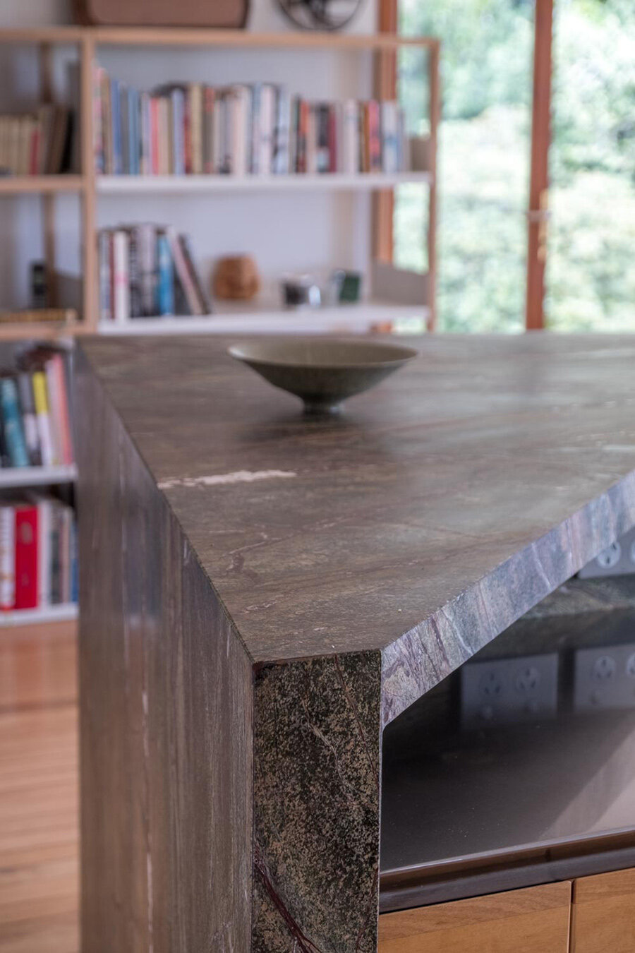 marble mitred edge.jpg