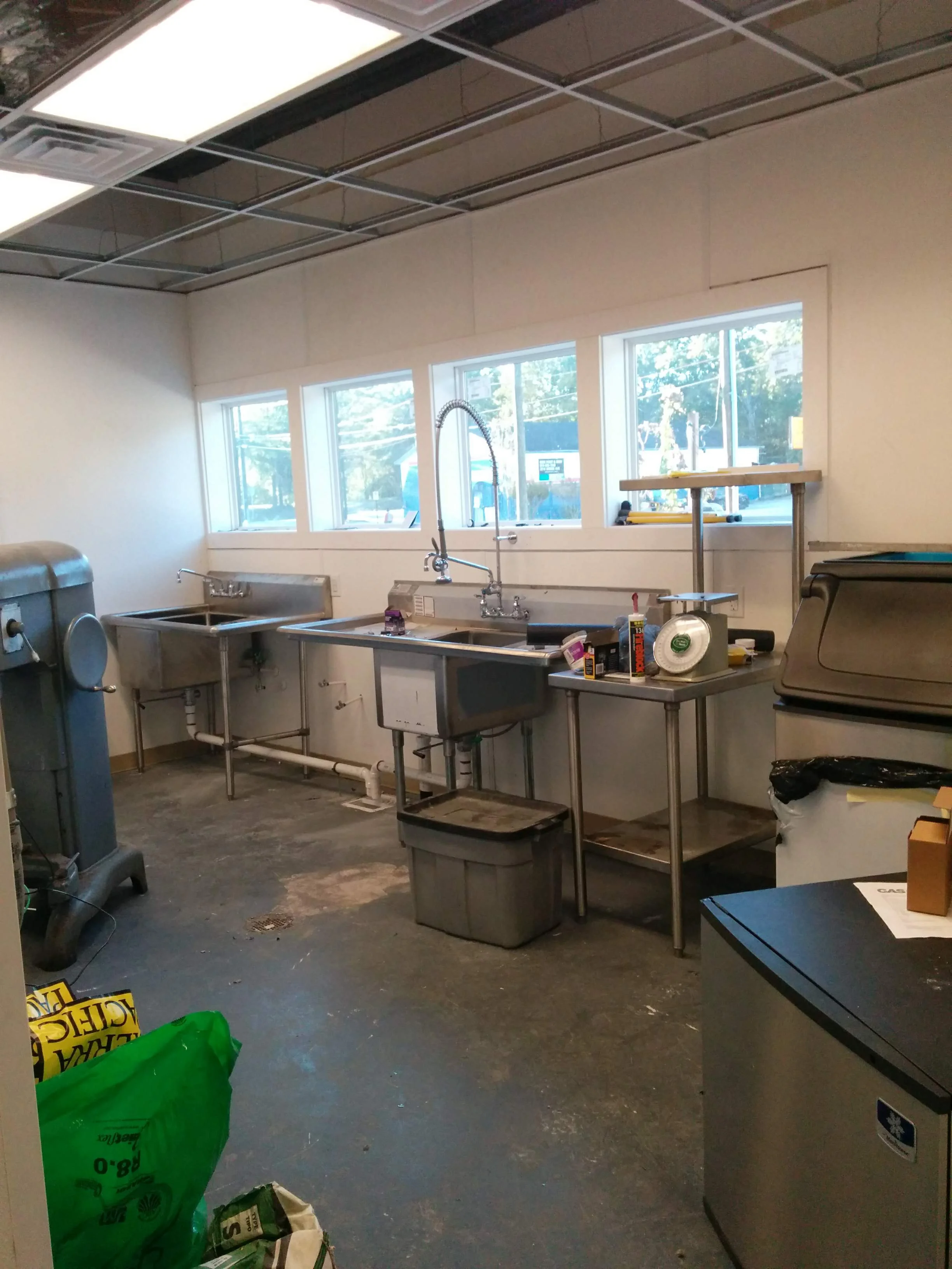Prep sinks, mixer, and ice maker
