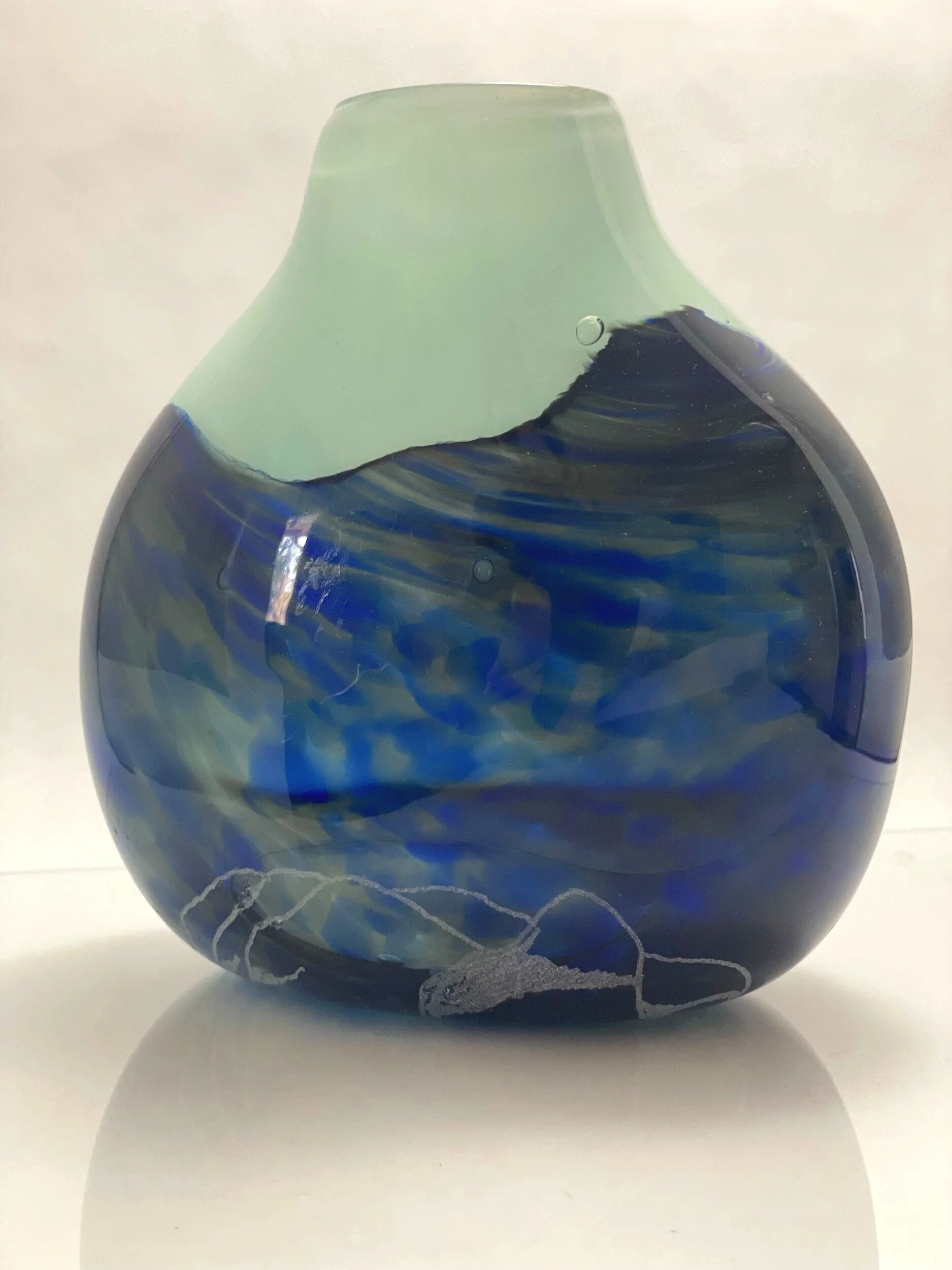 FEE132EB-8BF2-436D-8A61-408715841368