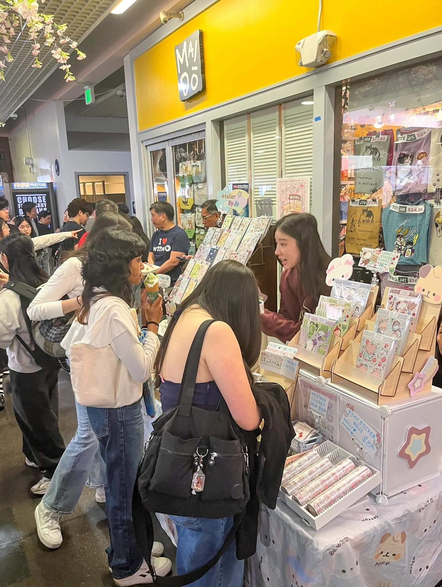 ATELIER BY JO CHERRY BLOSSOM POP UP 🌸💘

This weekend only - check out the @atelierbyjo pop up for the 59th annual Cherry Blossom Festival presented by @maido_sf1f ! 

They will be set up outside the Maido store on the first floor of the Kinokuniya 