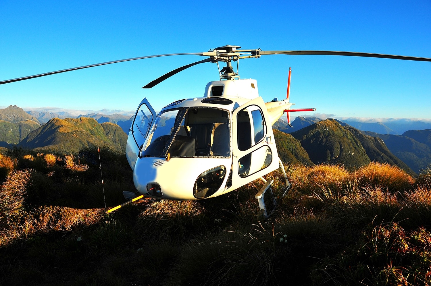 NZ+Heli+King+-+Why+choose+NZ+Heli+King+-+New+Zealand's+Ultimate+Helicopter+Experience+-+Mt+Cook+Scenic+Flights-min.jpg