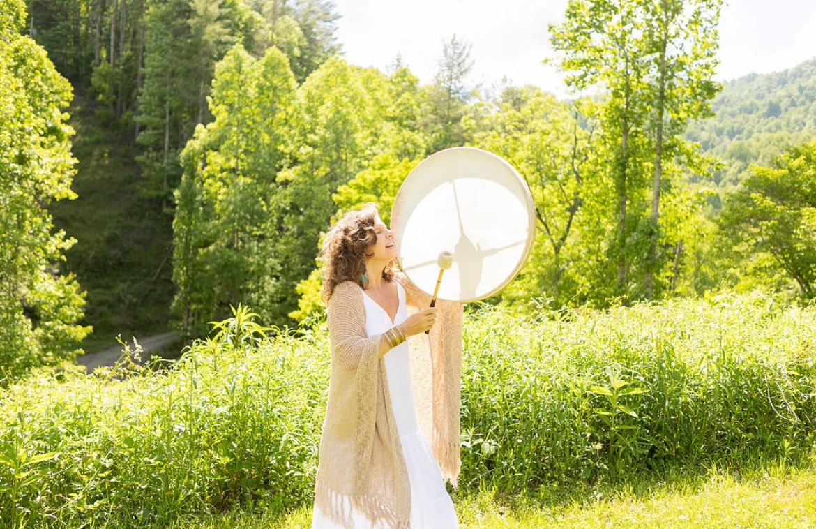 FULL MOON VOCAL VIBRATION SOUND JOURNEY