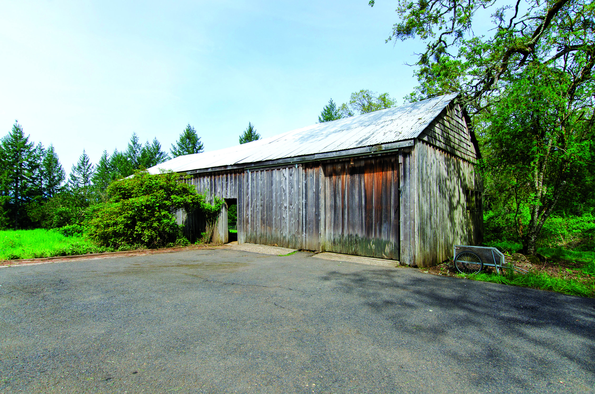 052_52-Barn.jpg