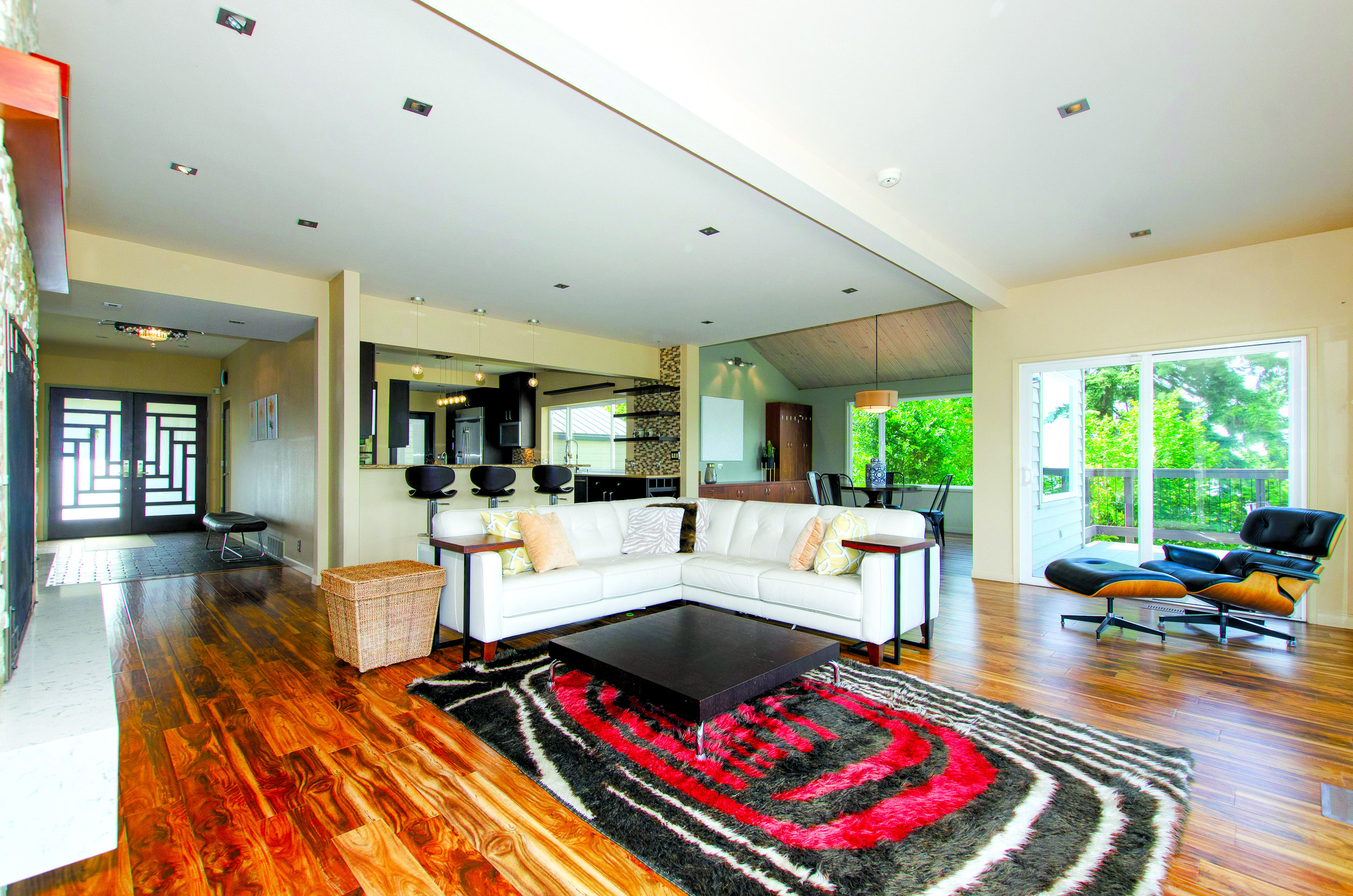 008_8-Living Room.jpg