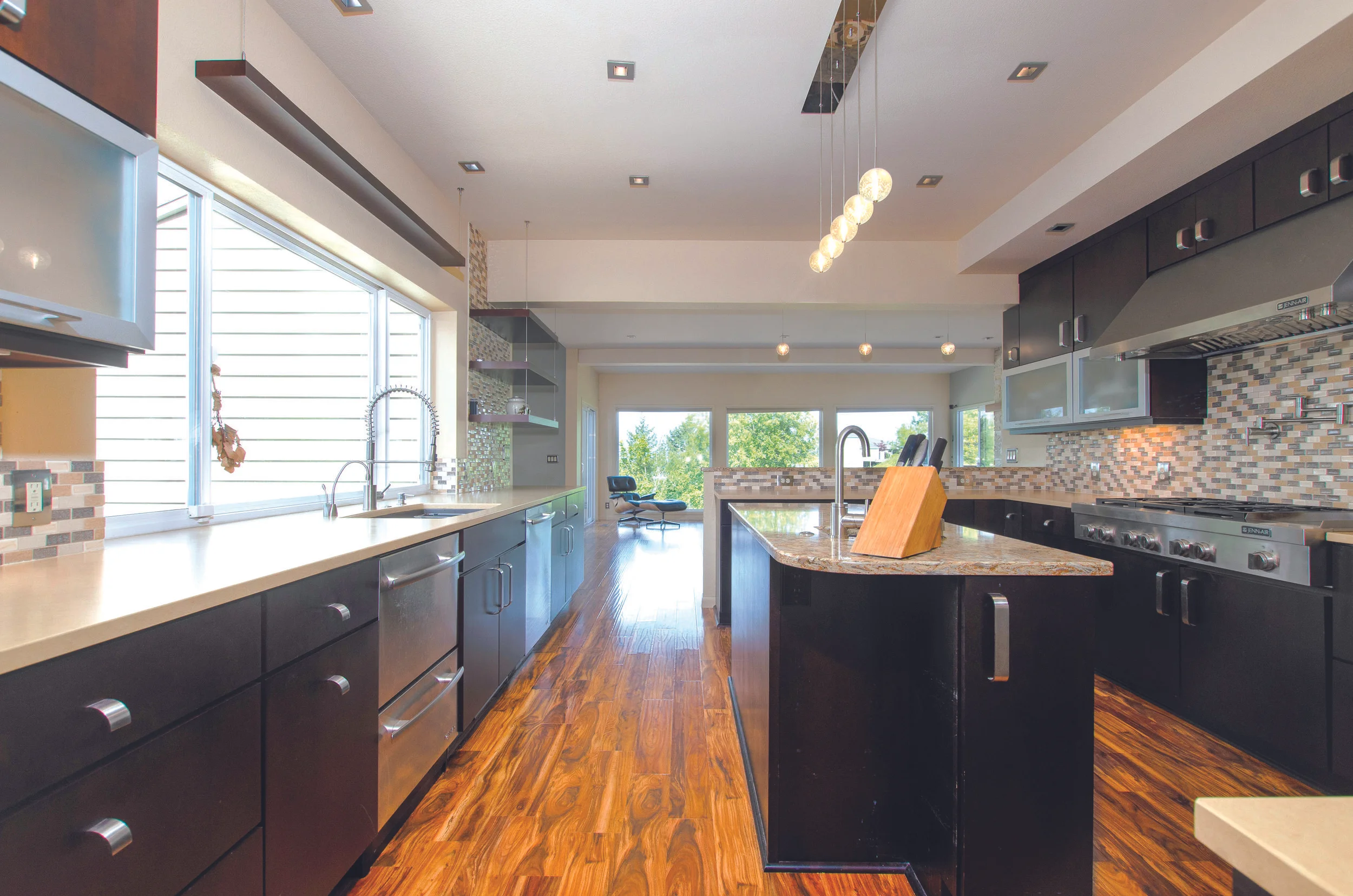 014_14-Kitchen.jpg