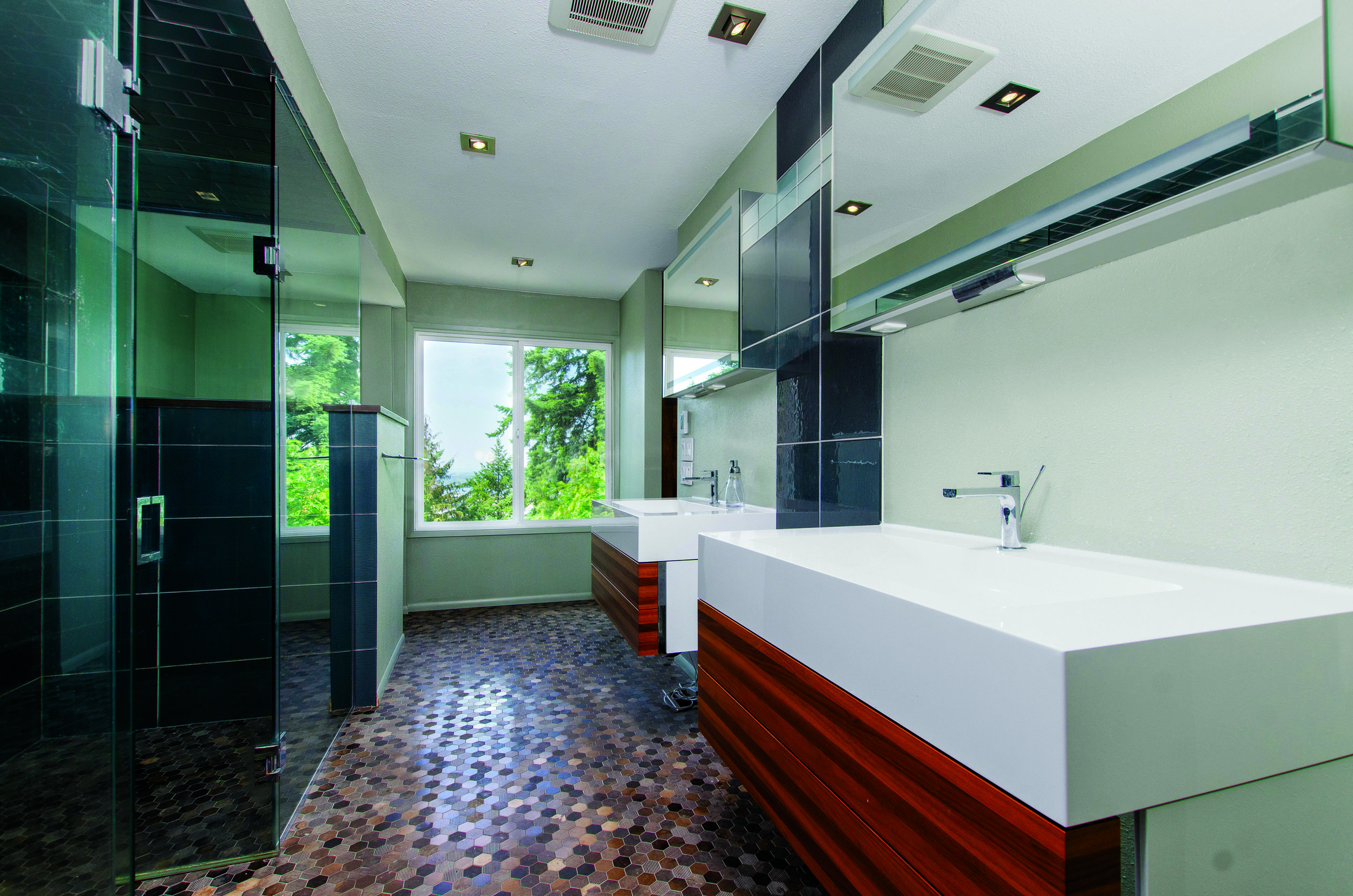 041_41-Master Bath.jpg