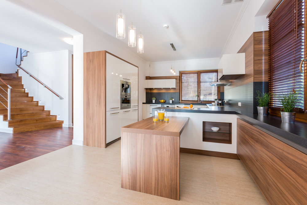 spacious-kitchen-PW5L8LN.jpg