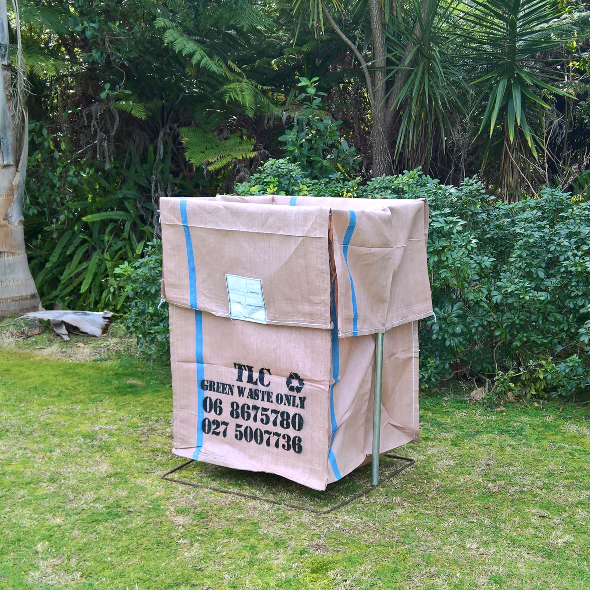 Greenwaste frame and fadge