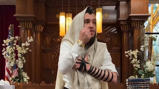 Can Hashem forget you?
The Daily Spark, a group for you to start your day off right with all the Torah vitamins and minerals your soul needs. Lectures given by Rabbi Moshe Aharon Pinto Shlita, on Musar, Kabbalah, Parasha, Chassidut, and more.
The m