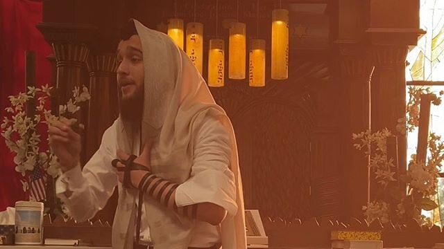 Even the worst of situations can be turned positive!
The Daily Spark, a group for you to start your day off right with all the Torah vitamins and minerals your soul needs. Lectures given by Rabbi Moshe Aharon Pinto Shlita, on Musar, Kabbalah, Parash