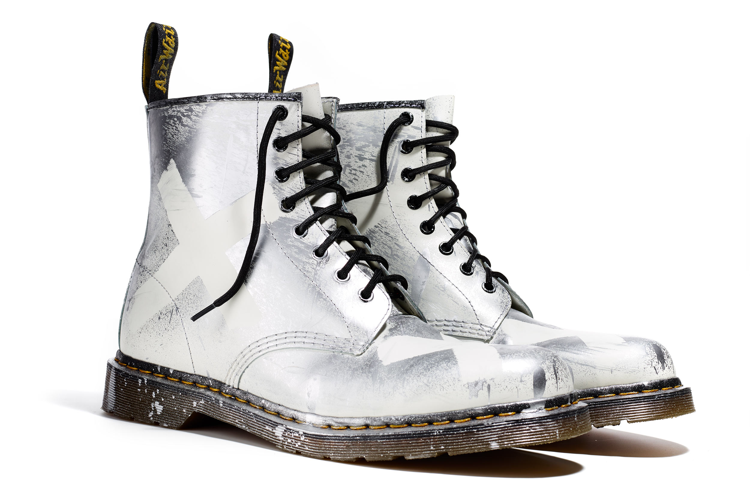 DOCMARTENS_2500X1667_10.jpg