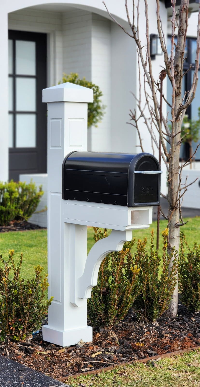 American US Mailbox Post Stand Hampton Style White Finish.jpg