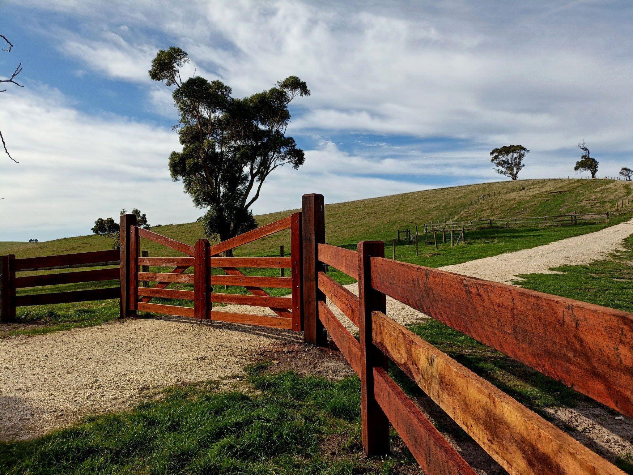 New Ironbark entrance for @jachomebuilders'  Mount Eccles project.

This Ironbark post and rail fencing, paired with solid ironbark stockman gates gives a bold and enduring entrance. Built from one of Australia&rsquo;s hardest timbers, it&rsquo;s des