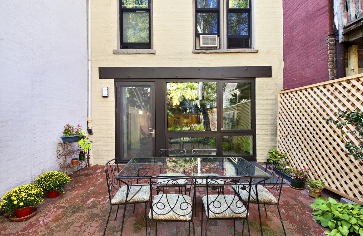 469_10ThStreet paid_garden1_WEB edit.jpg