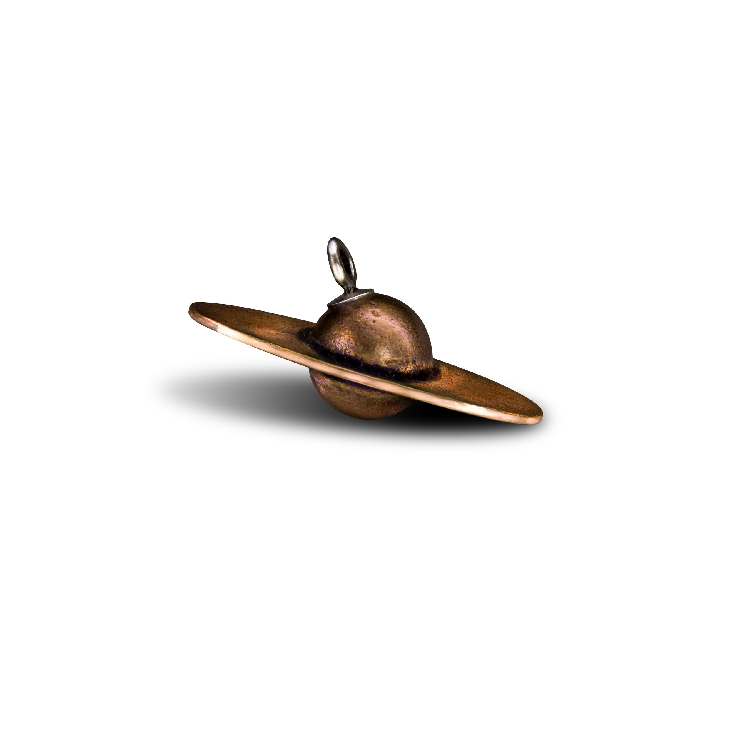 saturno-b-right.jpg